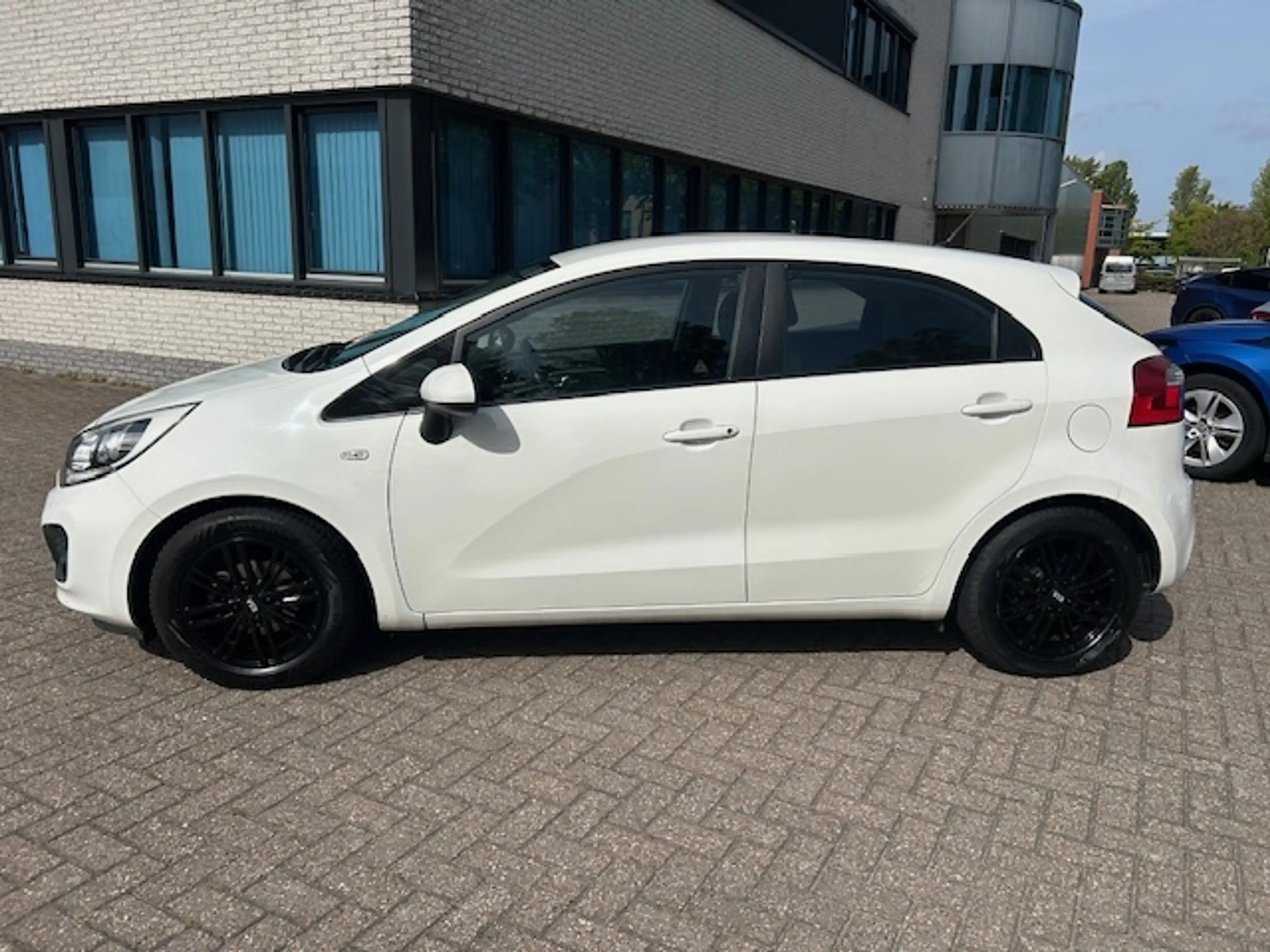 Kia Rio 1.2 CVVT BusinessL. CRUISE BLUETH LED NAP! — photo 7
