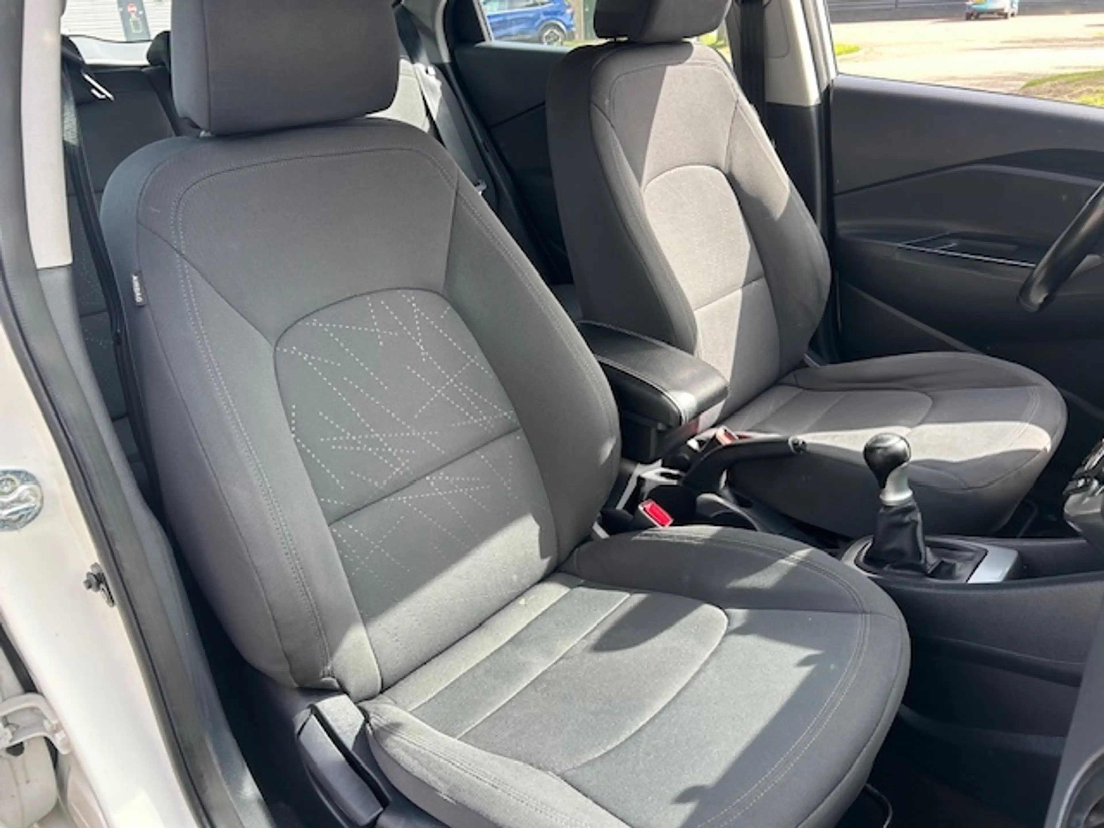 Kia Rio 1.2 CVVT BusinessL. CRUISE BLUETH LED NAP! — photo 17