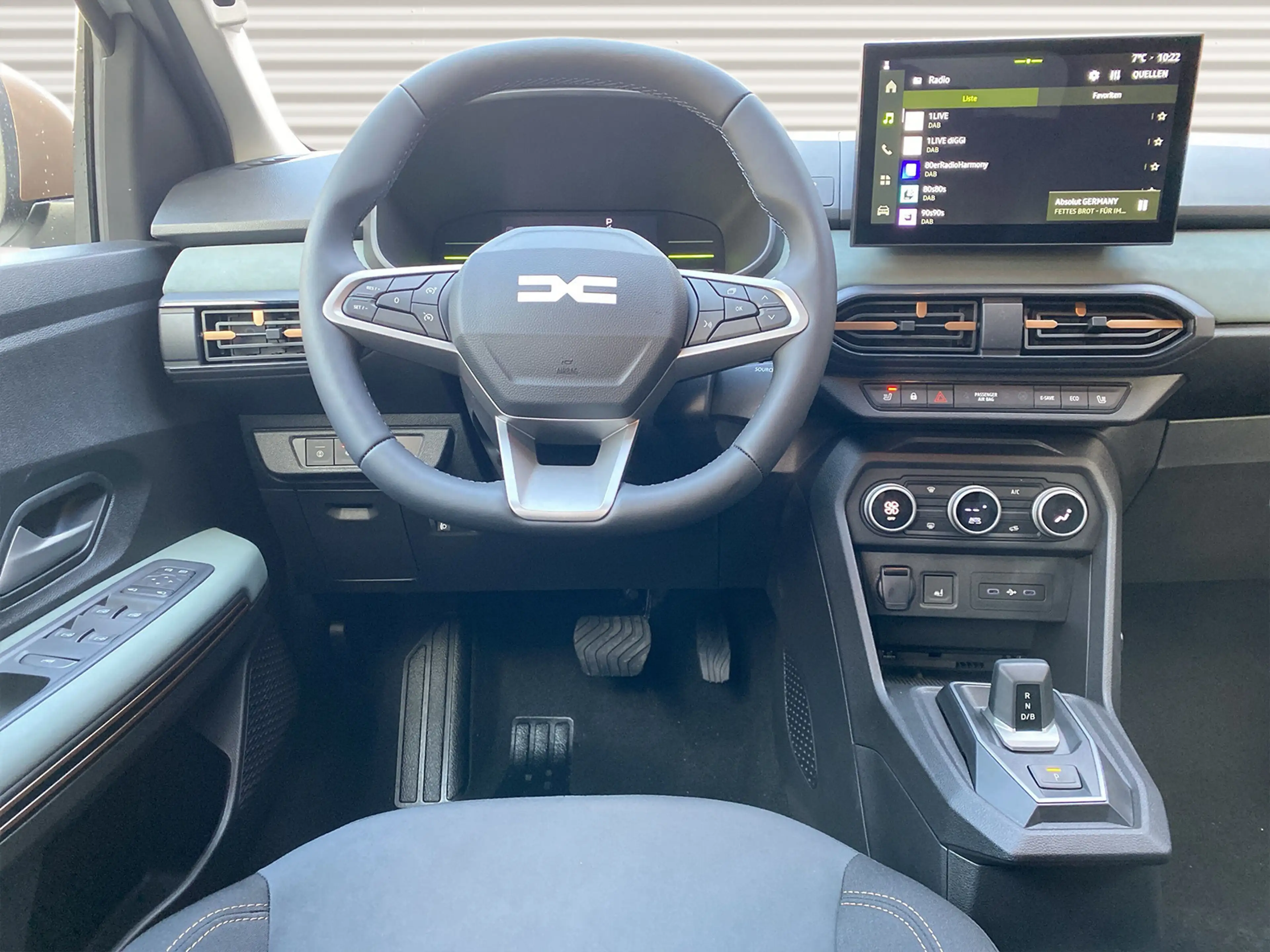 Dacia Jogger Extreme hybrid 155 Auto 360°Kamera Navi — photo 7