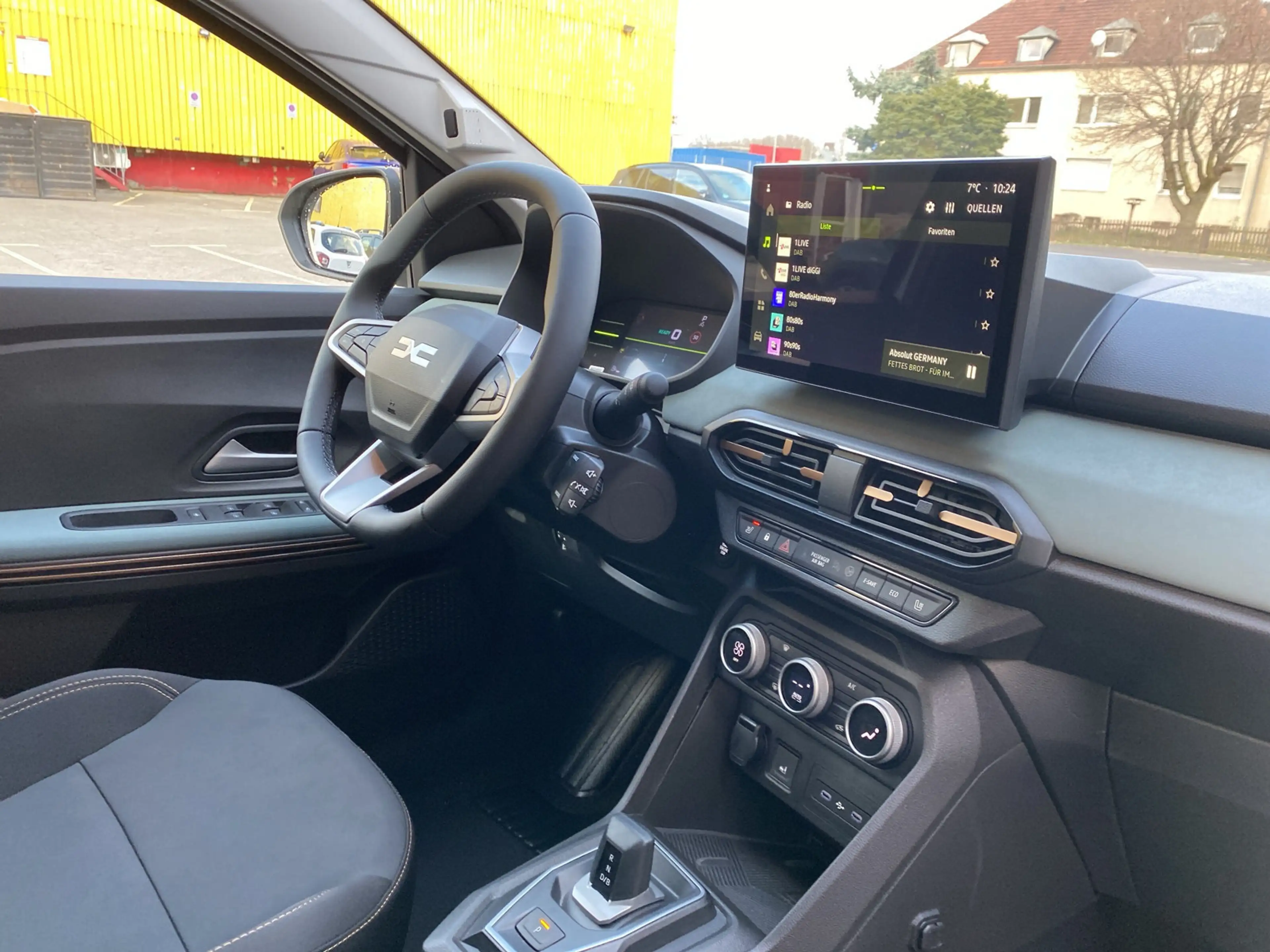 Dacia Jogger Extreme hybrid 155 Auto 360°Kamera Navi — photo 9