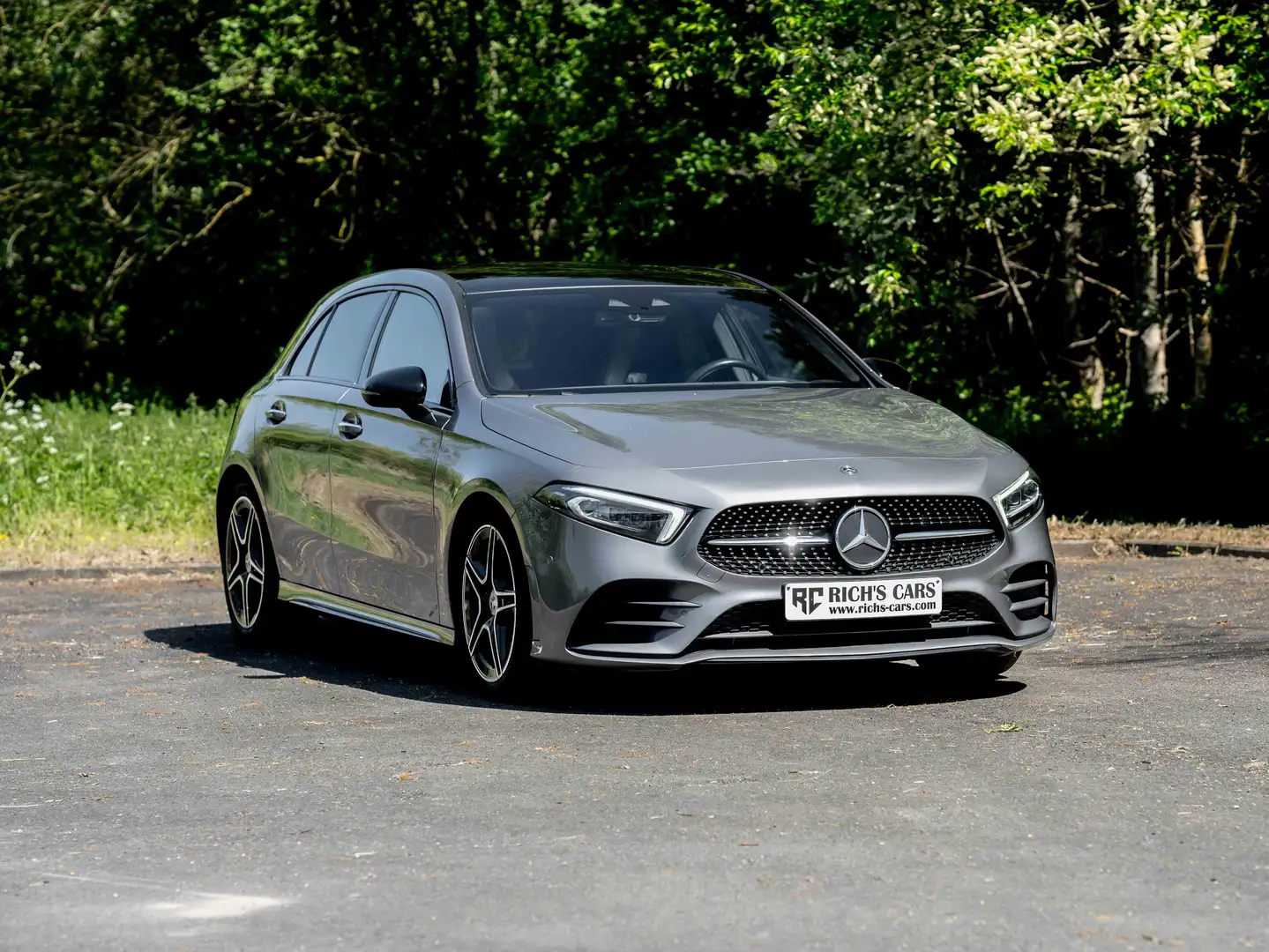 Mercedes-Benz A 180 d Business Solution AMG Full Grigio - 1