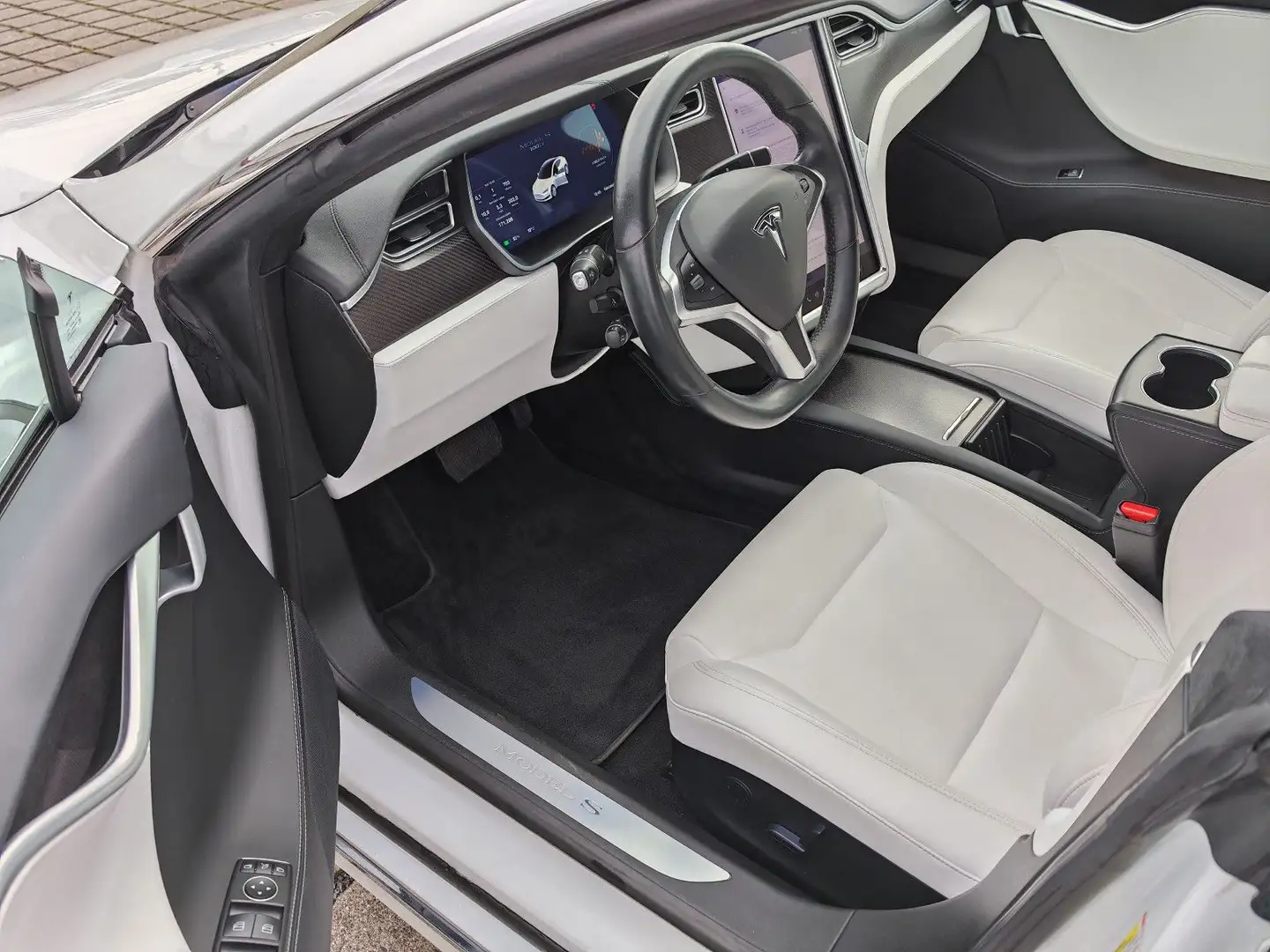 Tesla Model S 100D / MCU2 / UHF-Sound / smartAIR / CCS Weiß - 2