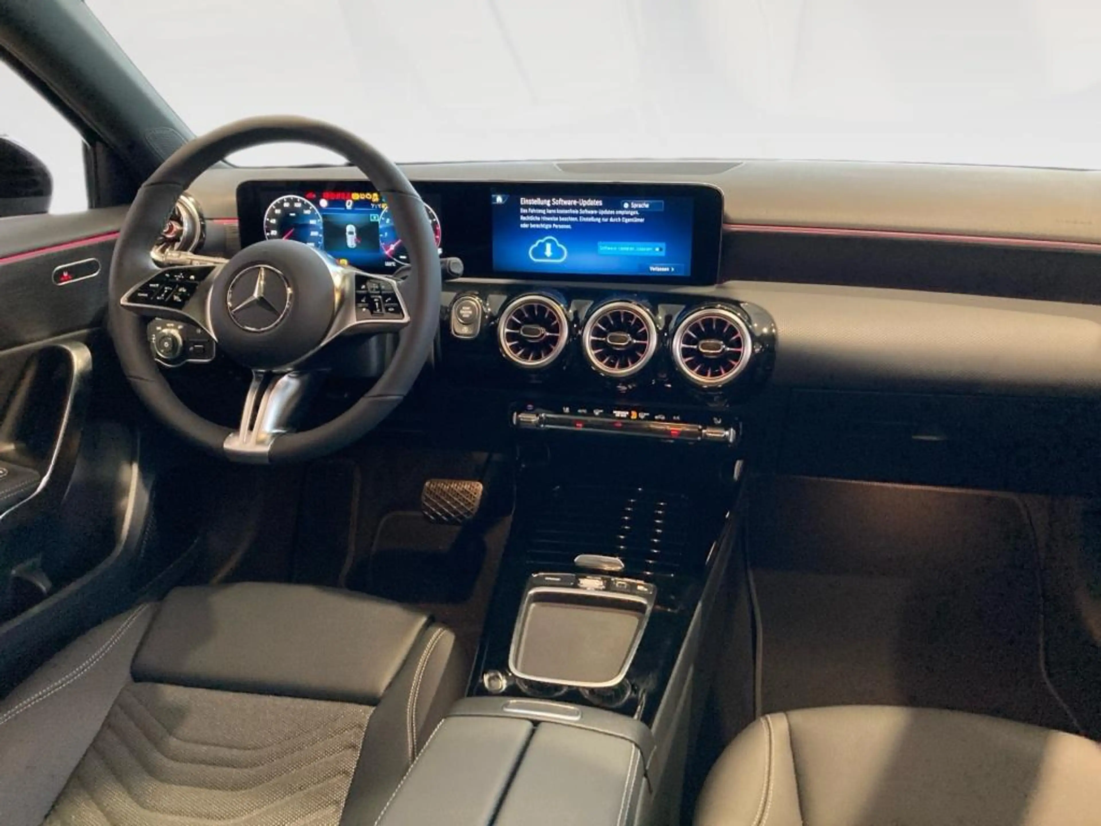 Mercedes-Benz A 180 Progressive+Night+Pano+DISTRON+KEYLESS+LED — photo 8