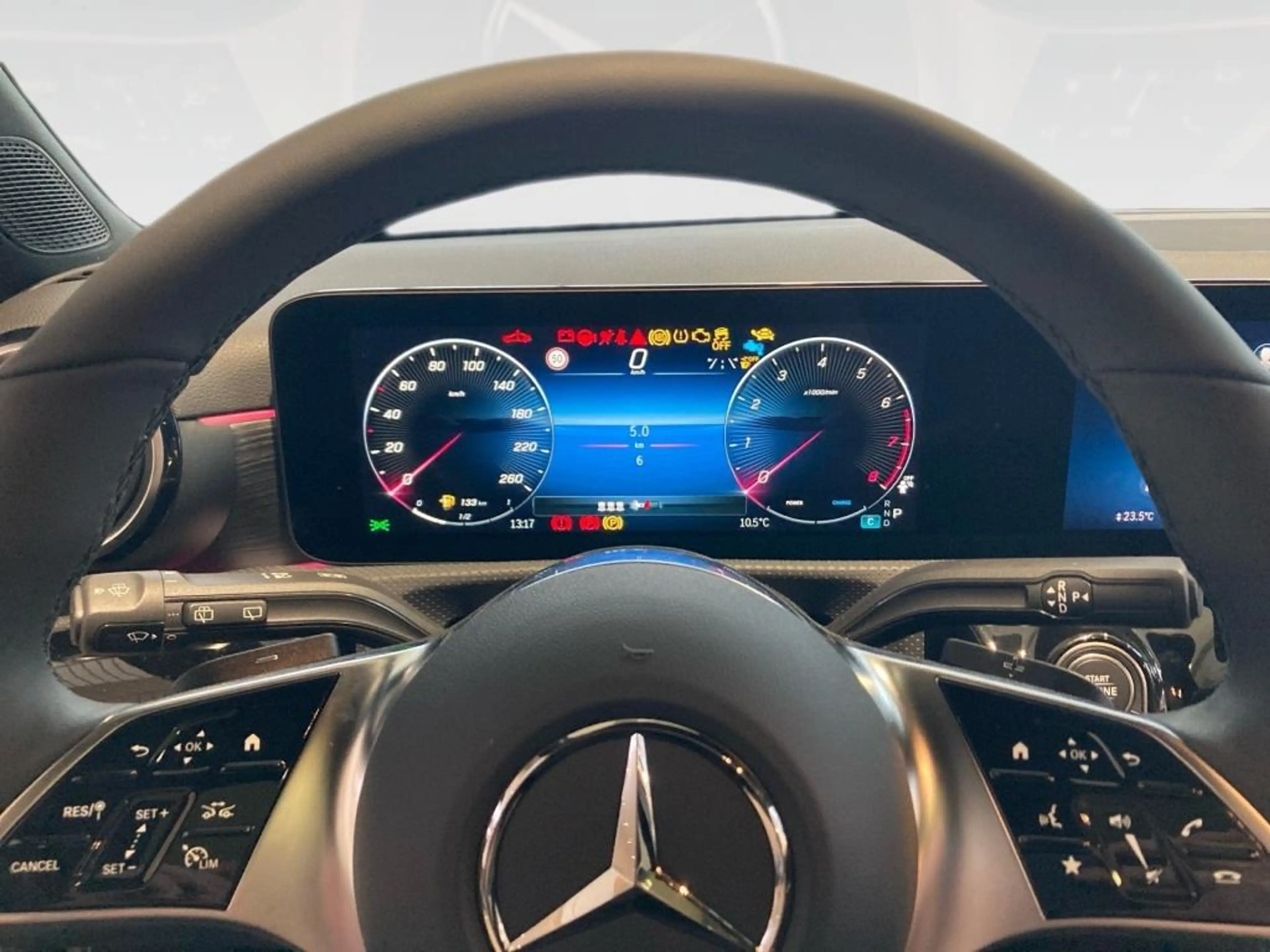 Mercedes-Benz A 180 Progressive+Night+Pano+DISTRON+KEYLESS+LED — photo 12