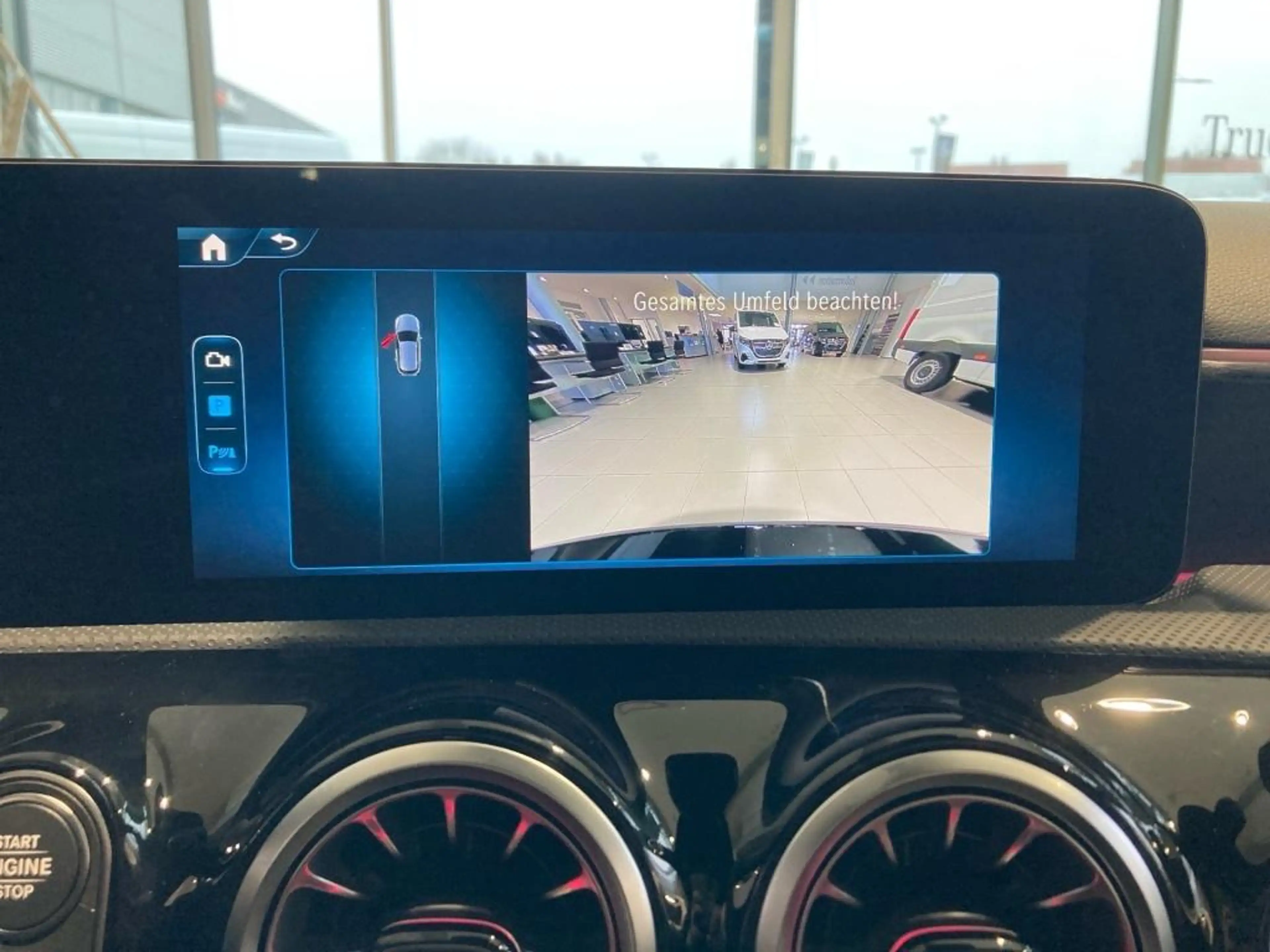 Mercedes-Benz A 180 Progressive+Night+Pano+DISTRON+KEYLESS+LED — photo 14