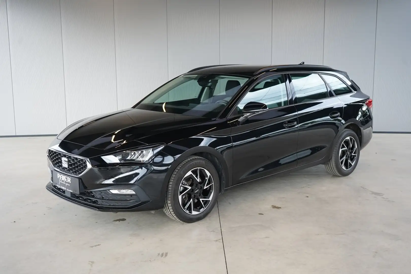 SEAT Leon Style 1.0 TSI Schwarz - 2