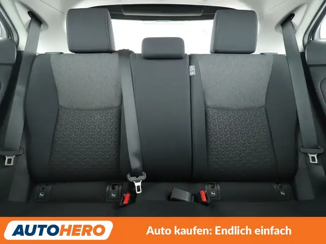 Toyota Yaris Cross view 15
