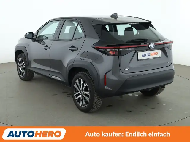Toyota Yaris Cross view 4