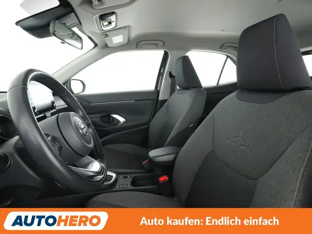 Toyota Yaris Cross view 10