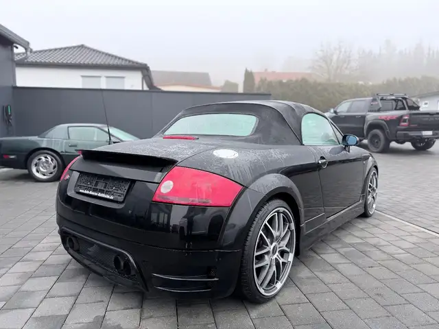 Audi TT view 7