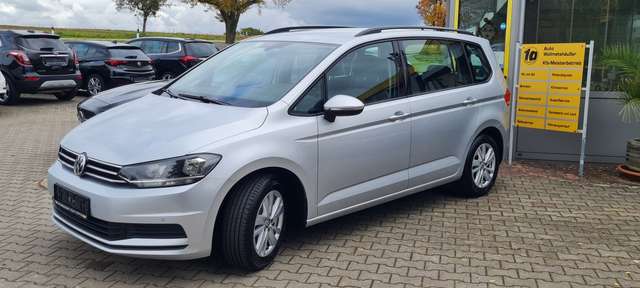 Imagine Volkswagen Touran Comfortline 1.5TSI -PDC Kamera ACC Navi AHK -