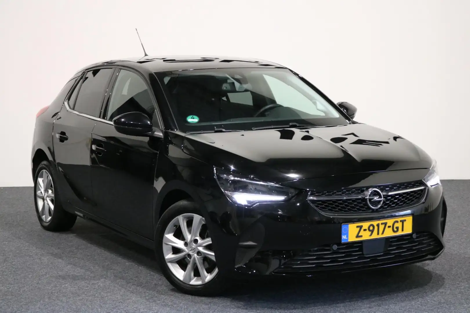 Opel Corsa 1.2 Ultimate VIRTUAL STOELVERW. STUURVERW. CAMERA. Zwart - 1