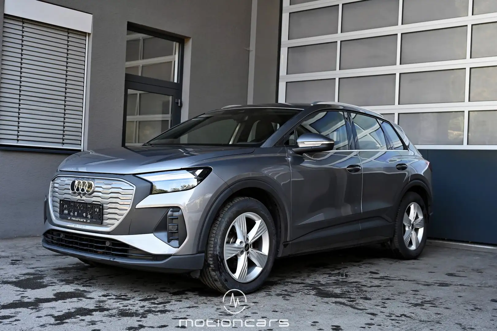 Audi Q4 e-tron Q4 35 e-tron Grau - 1