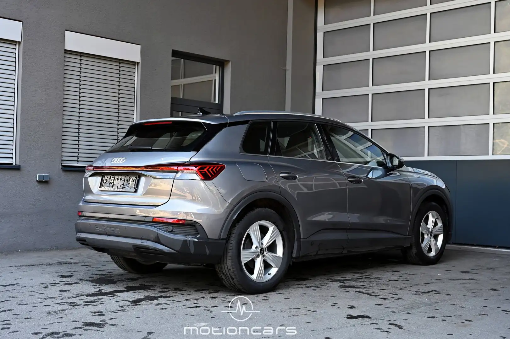 Audi Q4 e-tron Q4 35 e-tron Grau - 2
