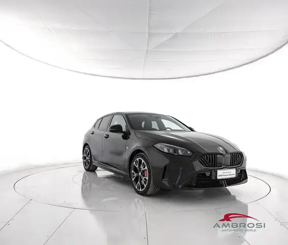 BMW 1 Series view 2
