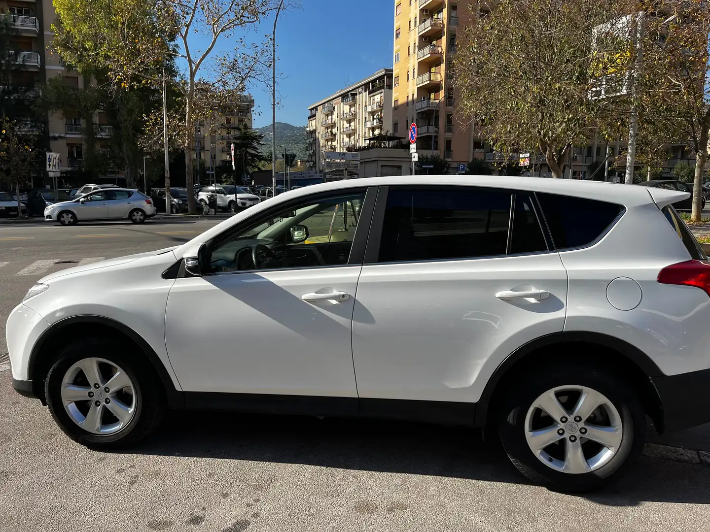 Toyota RAV 4 Rav4 IV 2013 Rav4 2.0 d-4d 2wd 124cv mt Bianco - 1