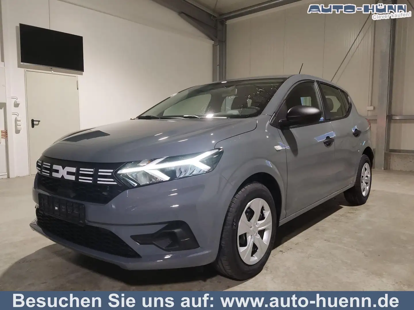 Dacia Sandero Essential TCe 90 PS Klima-DAB-LED-Tempomat-Limi... Grijs - 1