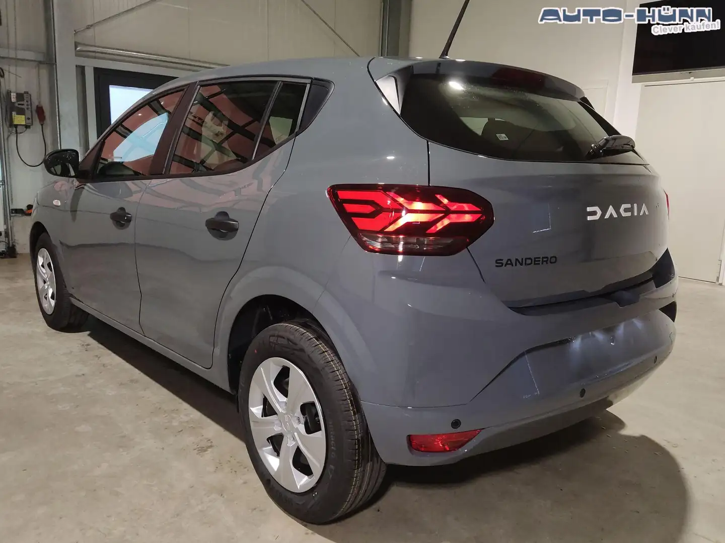 Dacia Sandero Essential TCe 90 PS Klima-DAB-LED-Tempomat-Limi... Grau - 2