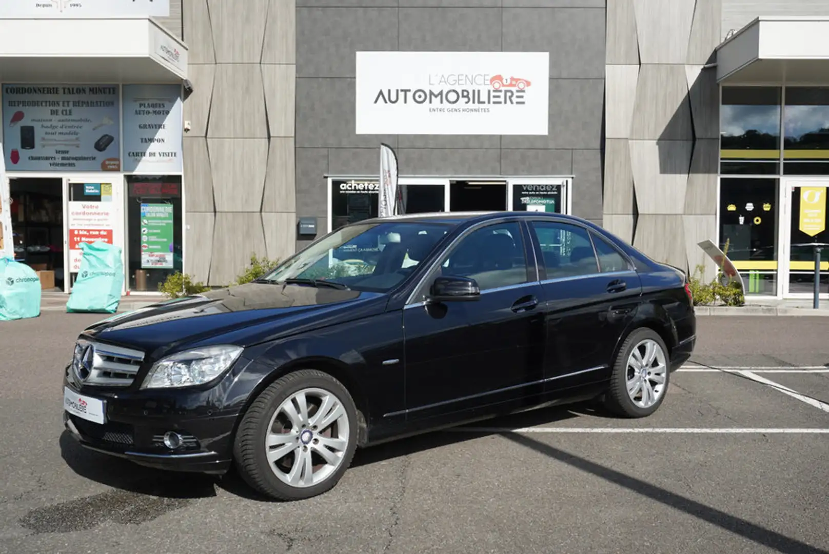Mercedes-Benz C 160 350 CDi V6 3.0 224ch 4matic 7G-Tronic Avantgarde Schwarz - 1