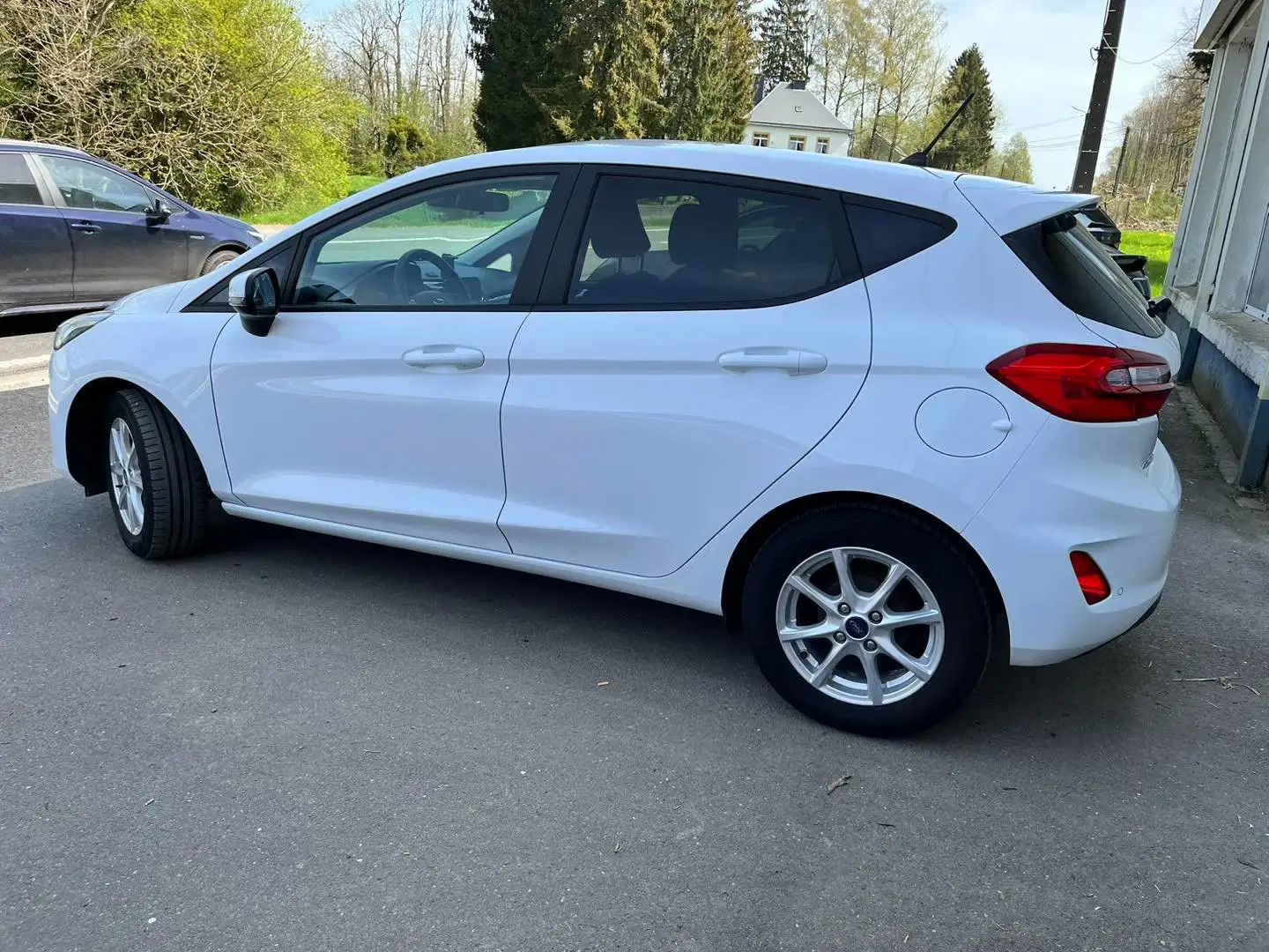 Ford Fiesta 1.1i Business Class - GARANTIE 12 MOIS !! Blanc - 2