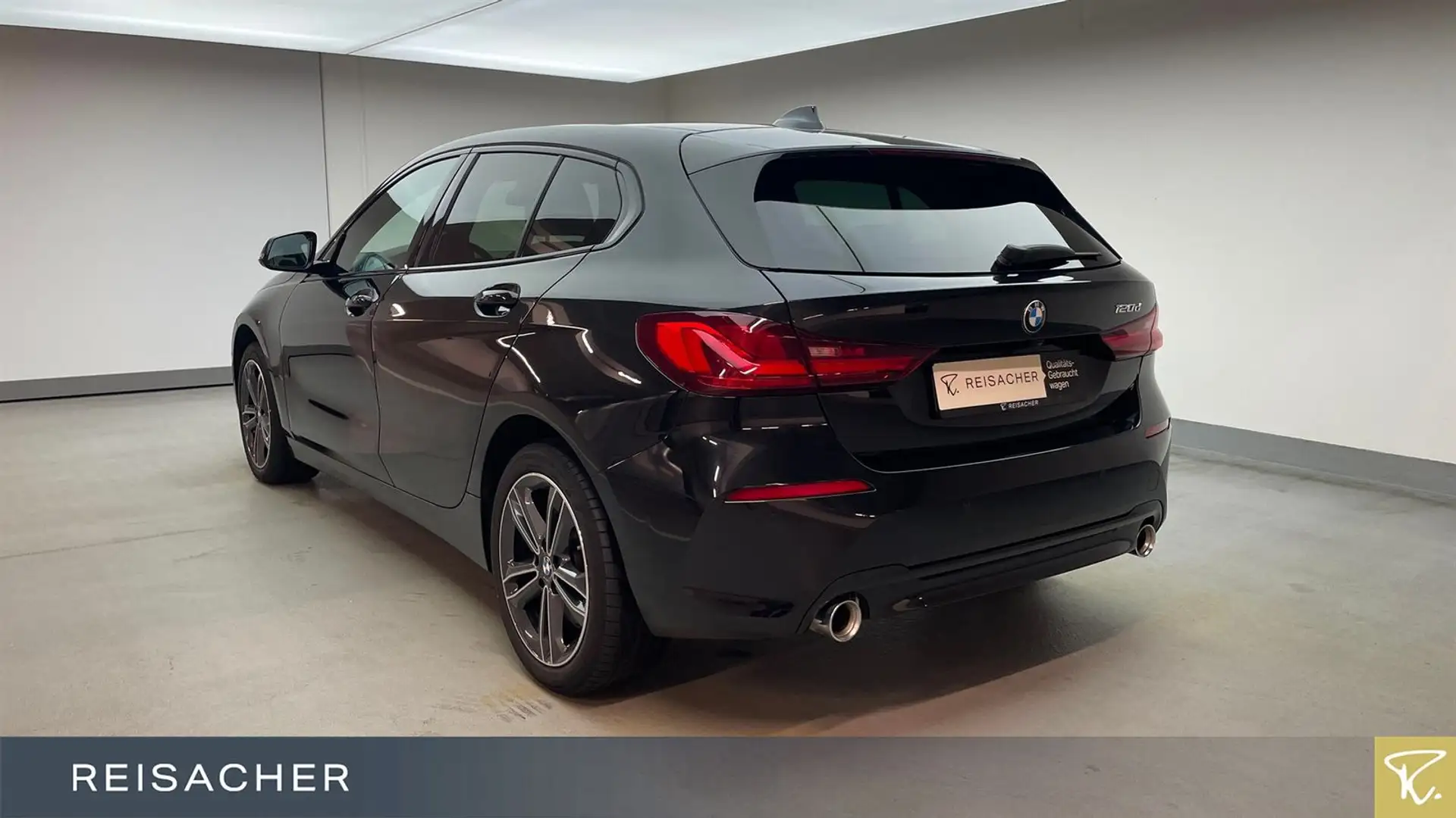 BMW 120 d A Sport-Line,LCProf,Pano,PA,SSV,DAB+ Schwarz - 2