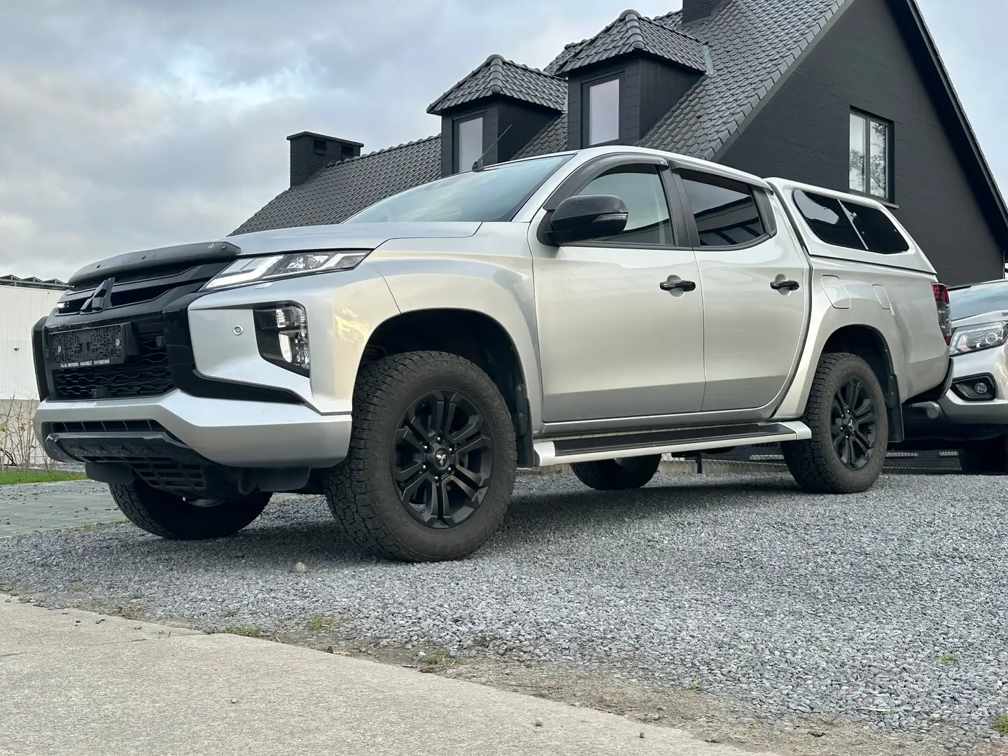 Mitsubishi L200 Pick Up 4x4/ 1ste Eig / Apple CarPlay / Leder - 2