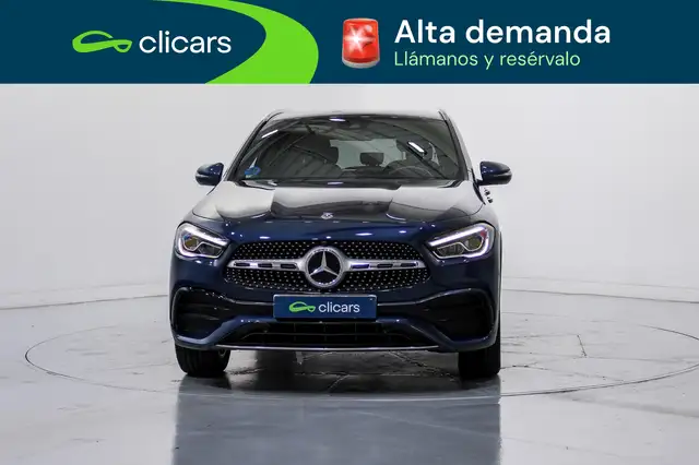 Mercedes-Benz GLA view 2