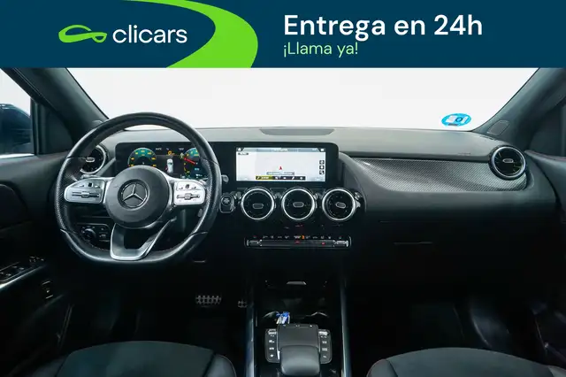 Mercedes-Benz GLA view 13