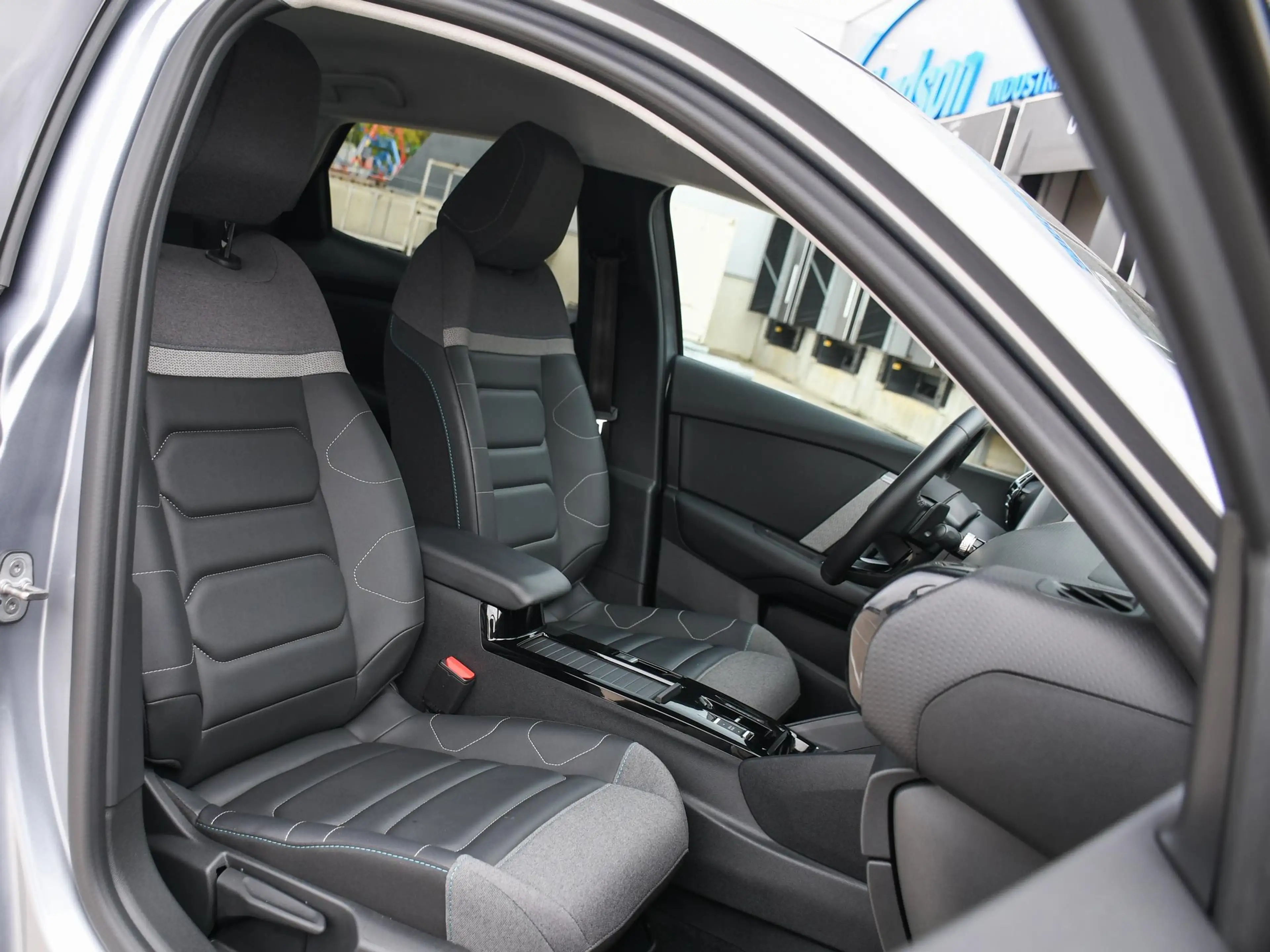 Citroen C4 X Max 1.2 Puretech 130pk Automaat DODE HOEK | ADAPT. — photo 11