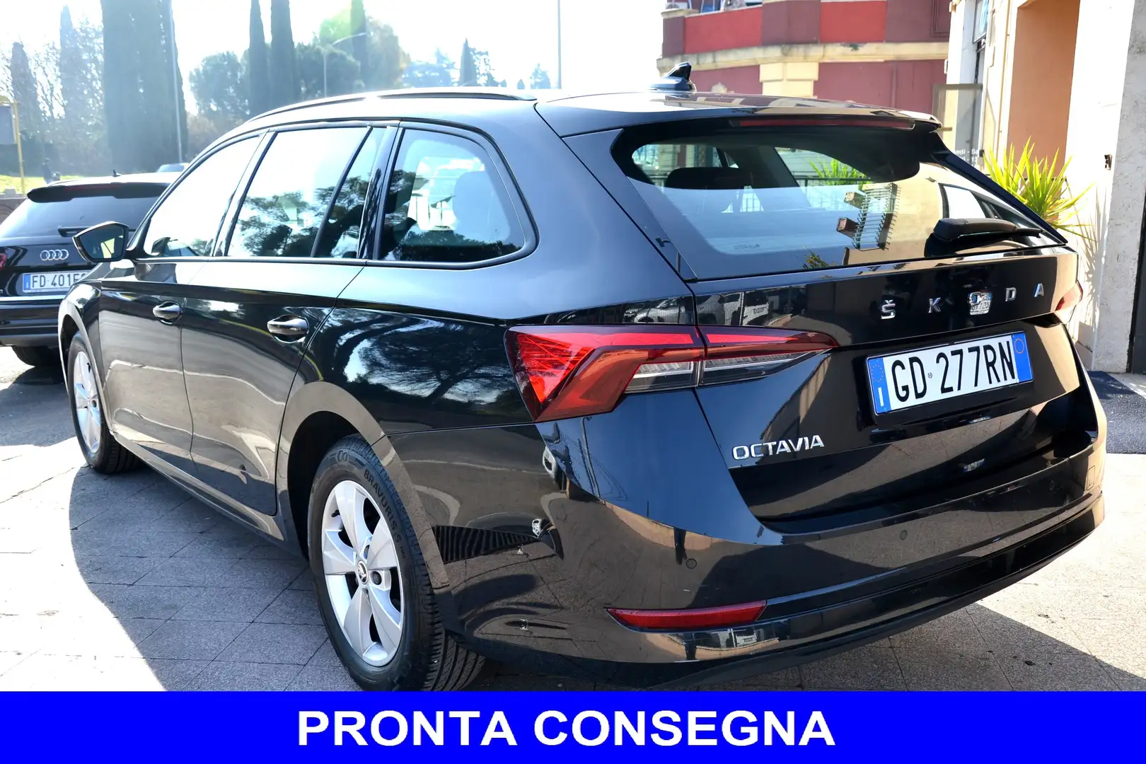 Skoda Octavia 2.0 TDI 116CV AUTOM. SW **LED-NAV-PDC*PREZZO VERO* Nero - 2