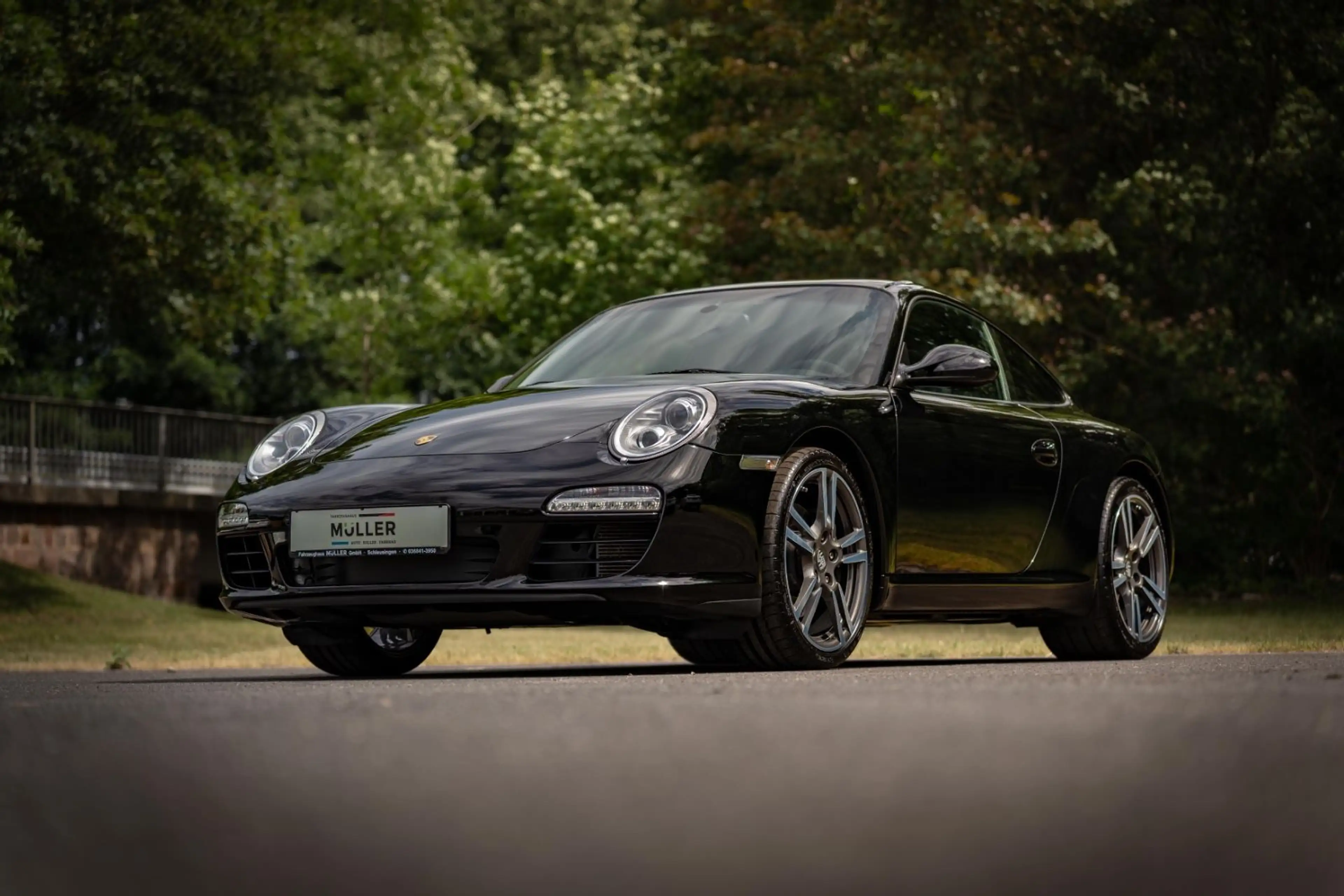 Porsche 911 Carrera Black Edition Coupe — photo 11