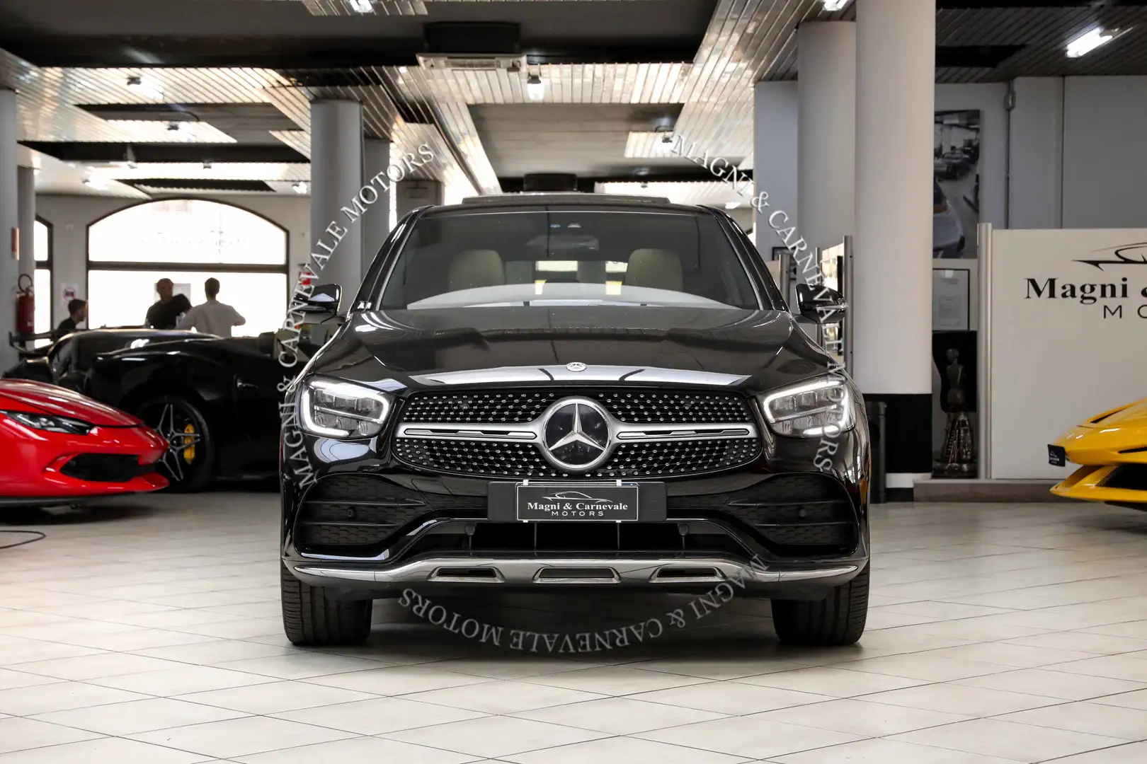Mercedes-Benz GLC 220 D COUPE' PREMIUM|TETTO PANORAMA|AIRMATIC|CARPLAY| Nero - 2
