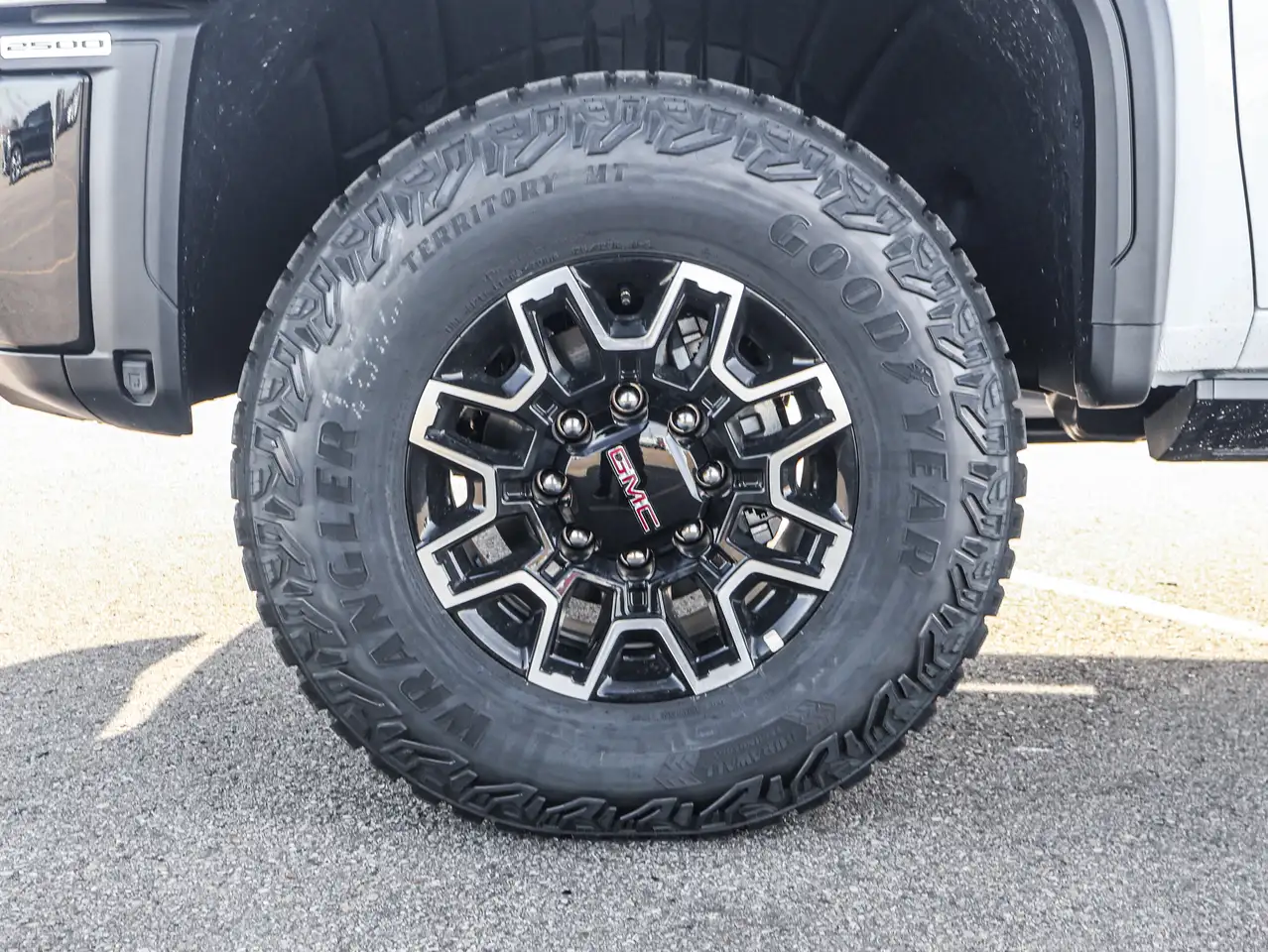 GMC Sierra 2500HD снимка GMC Sierra 2500HD