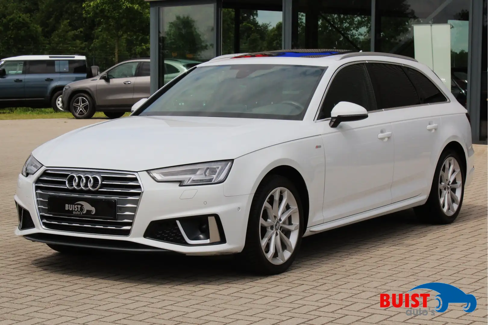 Audi A4 Avant 45 TFSI 245pk S-Line Edition PANO ACC LEER L White - 1