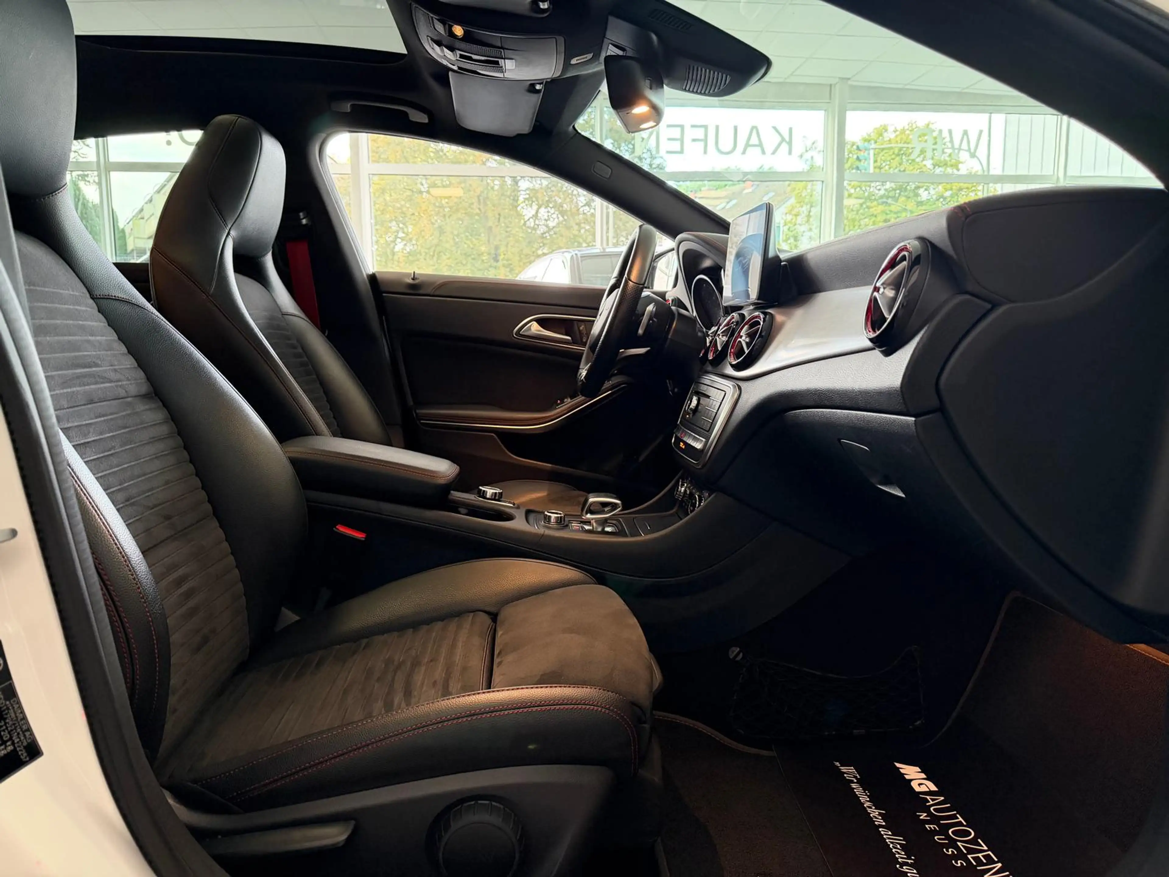 Mercedes-Benz CLA 45 AMG *PANO *HARMAN *AGA *19Z *S.Hz — photo 10