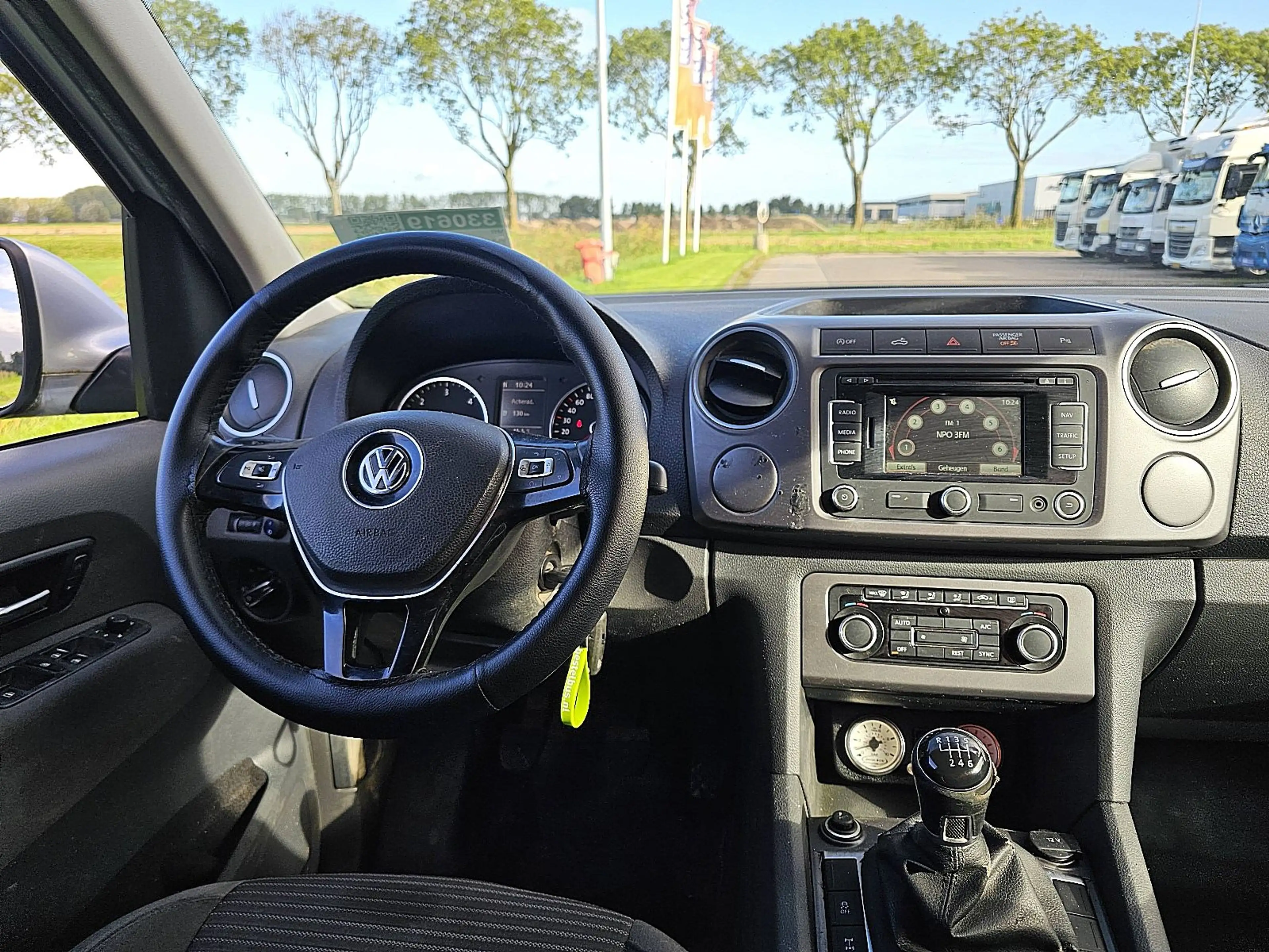Volkswagen Amarok 2.0 TDI — photo 8