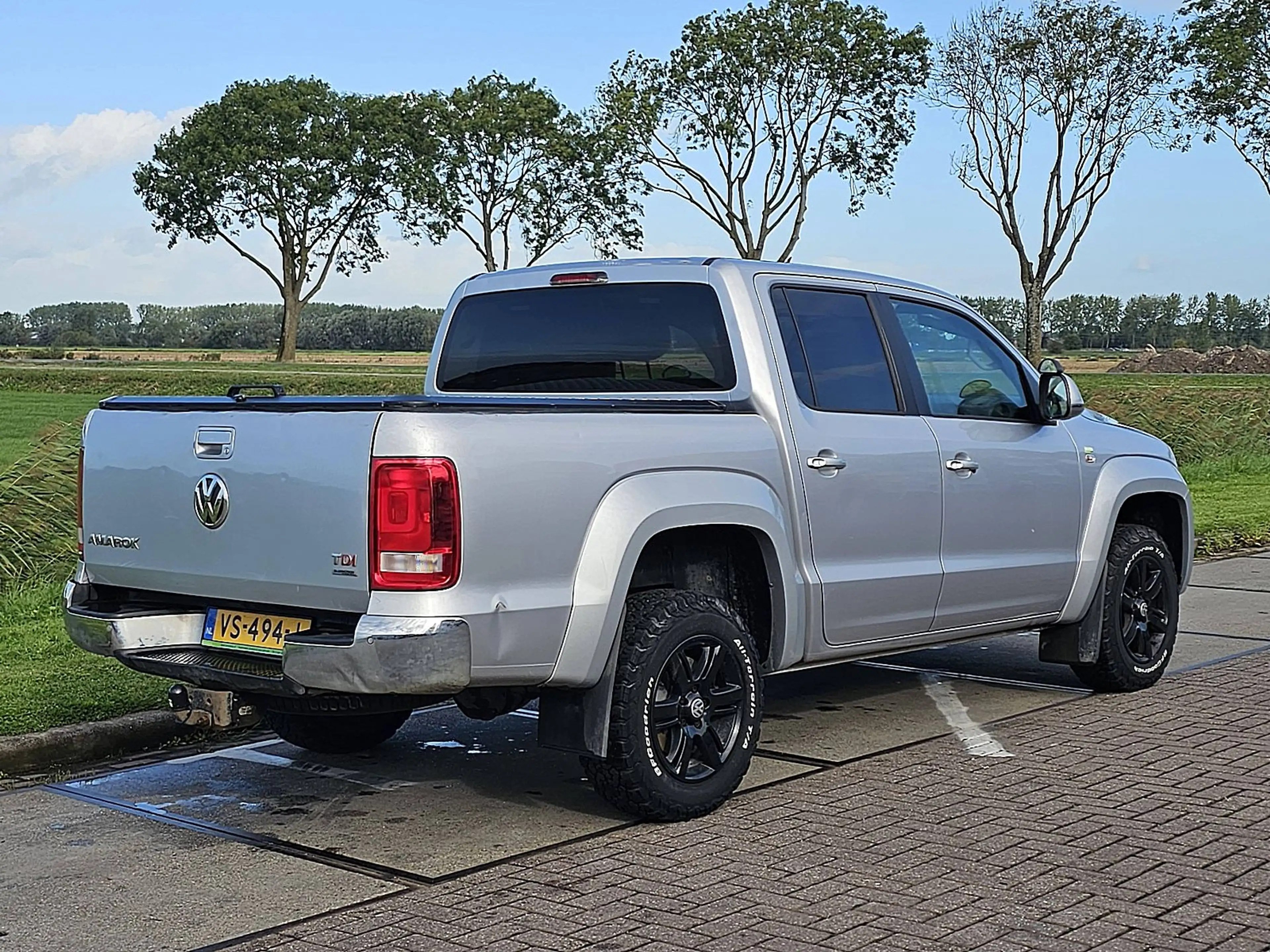 Volkswagen Amarok 2.0 TDI — photo 3