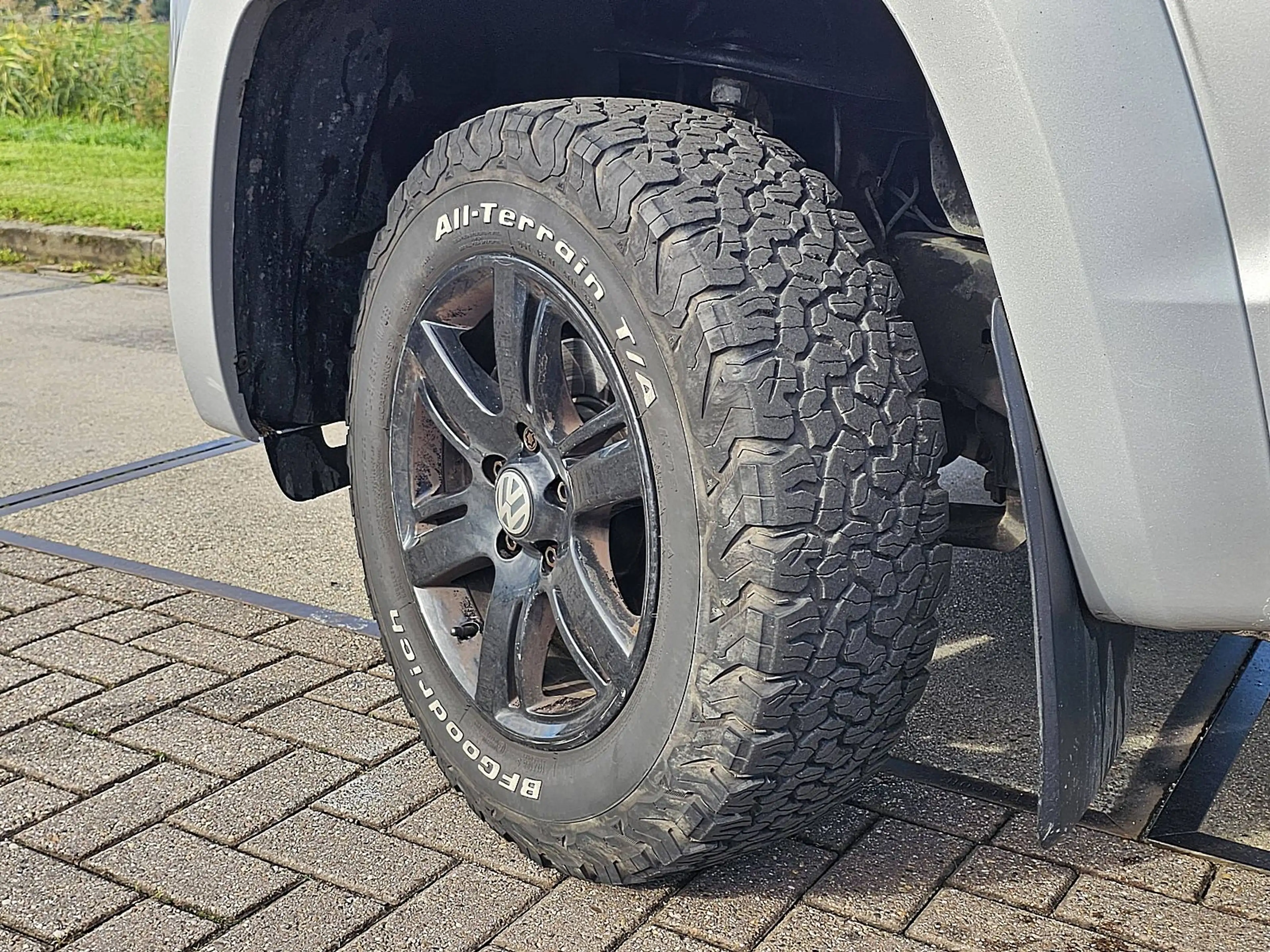 Volkswagen Amarok 2.0 TDI — photo 17