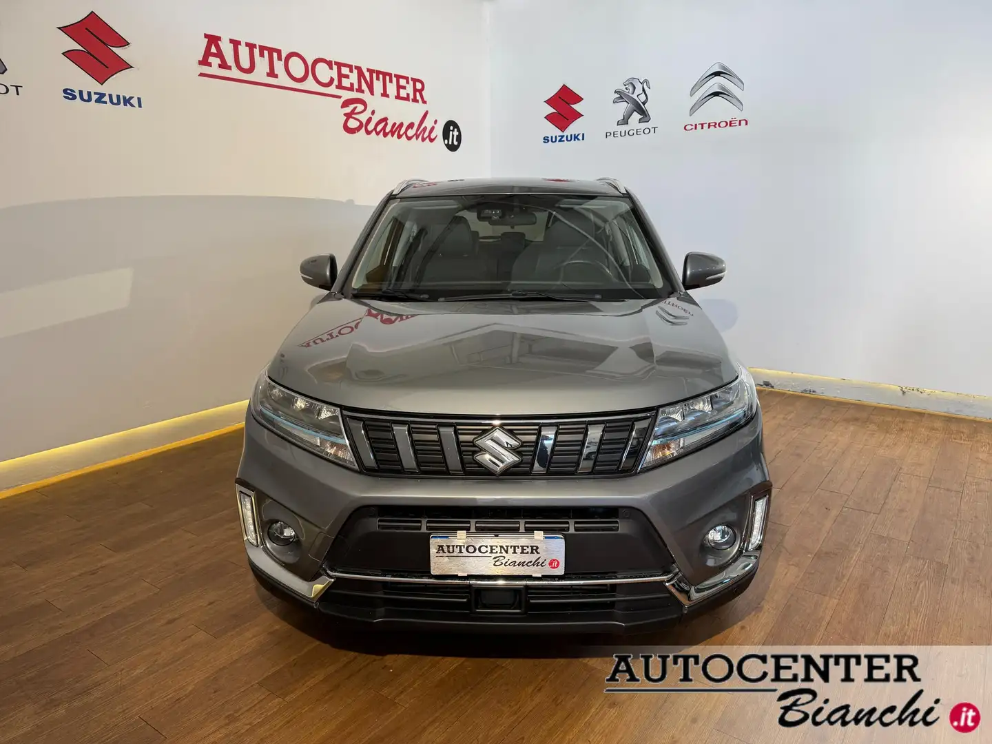 Suzuki Vitara 1.4h Top 4wd allgrip Grijs - 2