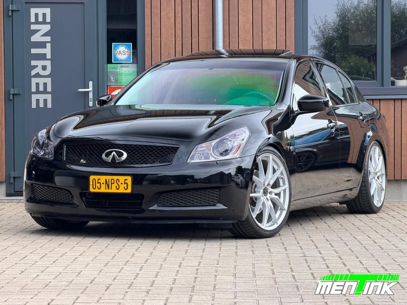 Infiniti 37 Aut Schuifdak Subwoofer Zeer comlpeet!