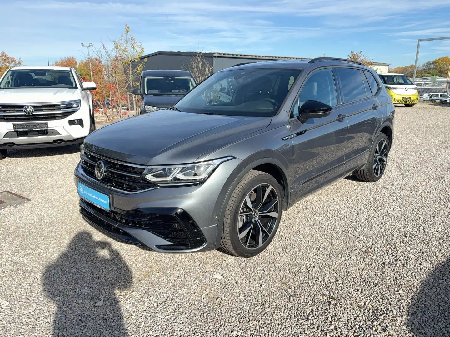 Volkswagen Tiguan Allspace R-Line TDi Standheizung m Funkfer Grau - 2