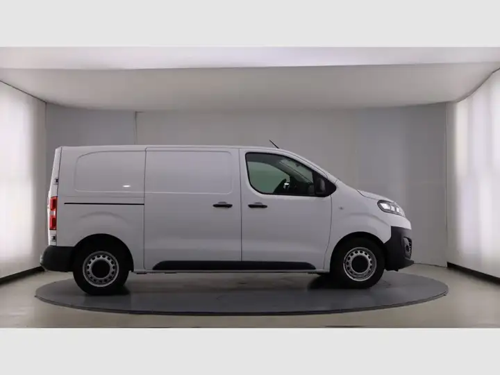 Citroën Jumpy 2023, foto 8