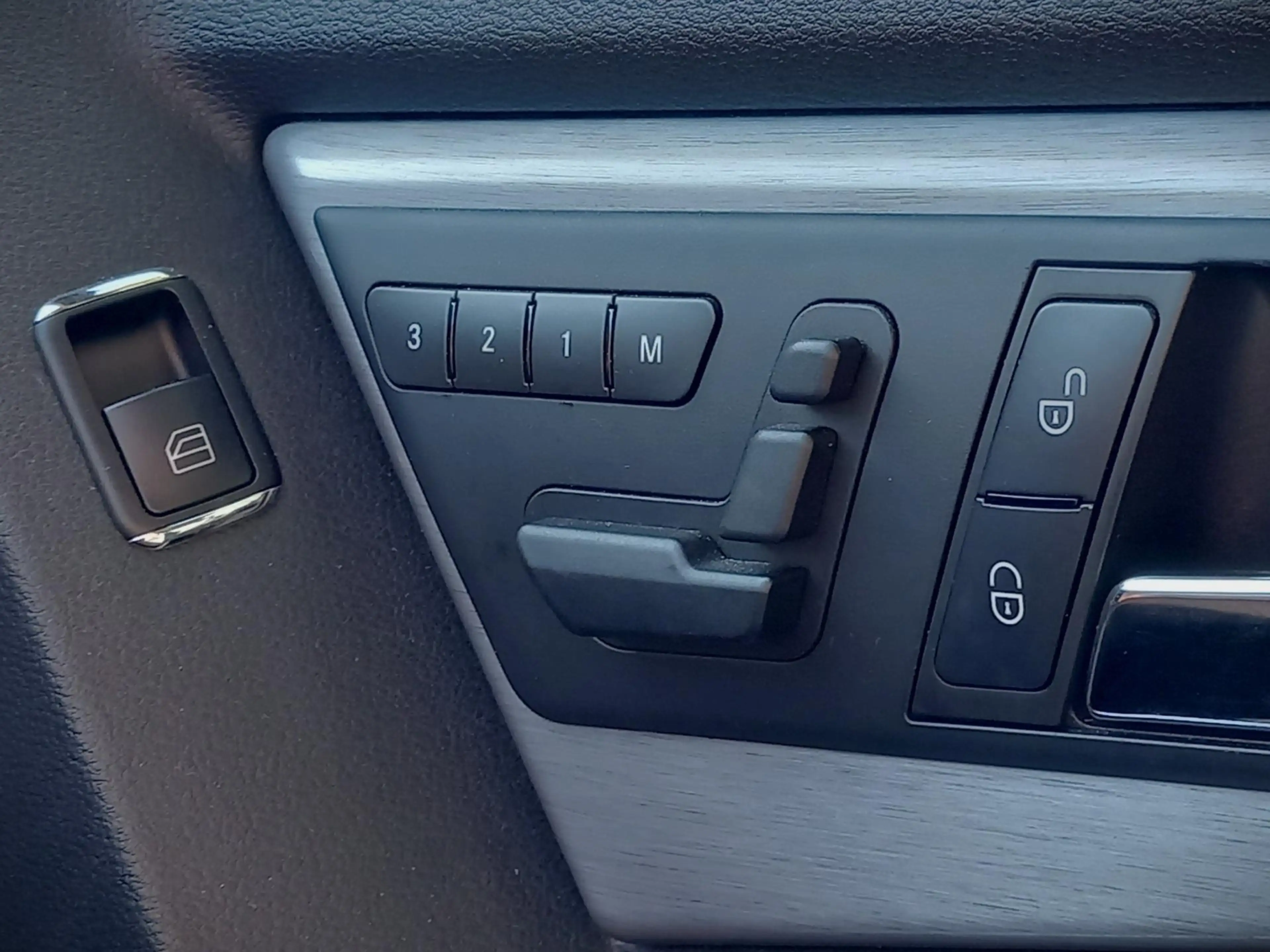 Mercedes-Benz GLK 280 4-Matic | Leder | Memorystoelen | NL-Auto — photo 11