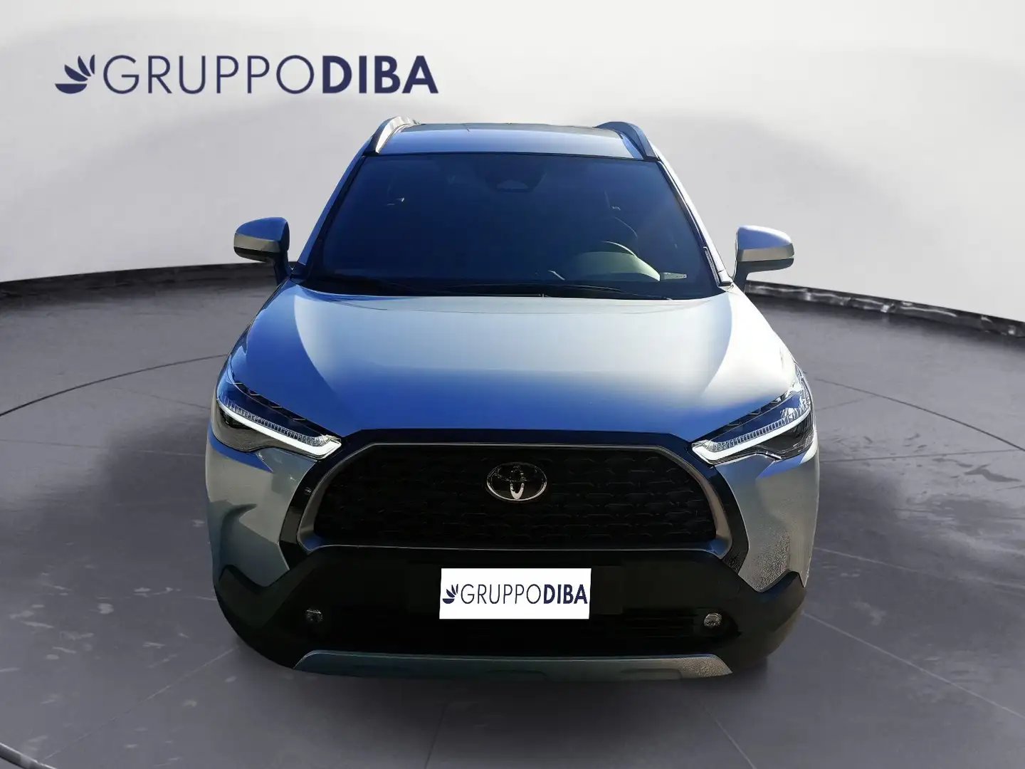 Toyota Corolla Cross C-SUV 1.8 FWD TRD MY24 Stříbrná - 2