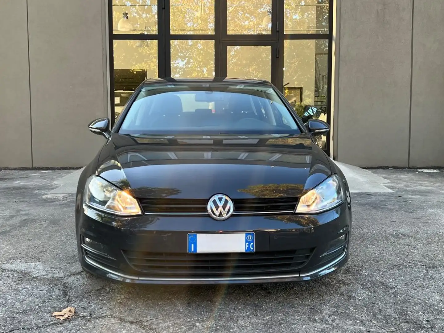 Volkswagen Golf Business 1.6 TDI 5p. Highline Gris - 2