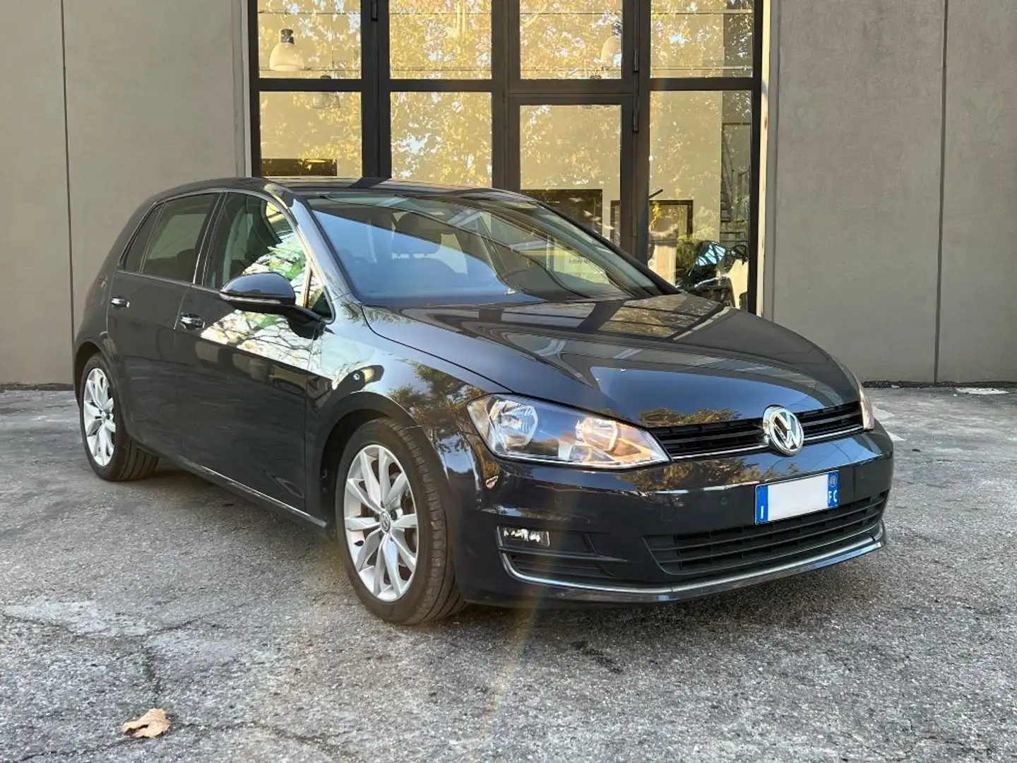 Volkswagen Golf Business 1.6 TDI 5p. Highline Gris - 1