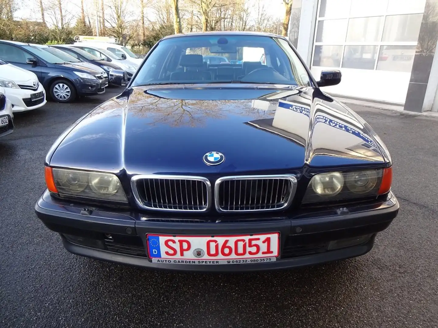 BMW 750 750iL Modrá - 2
