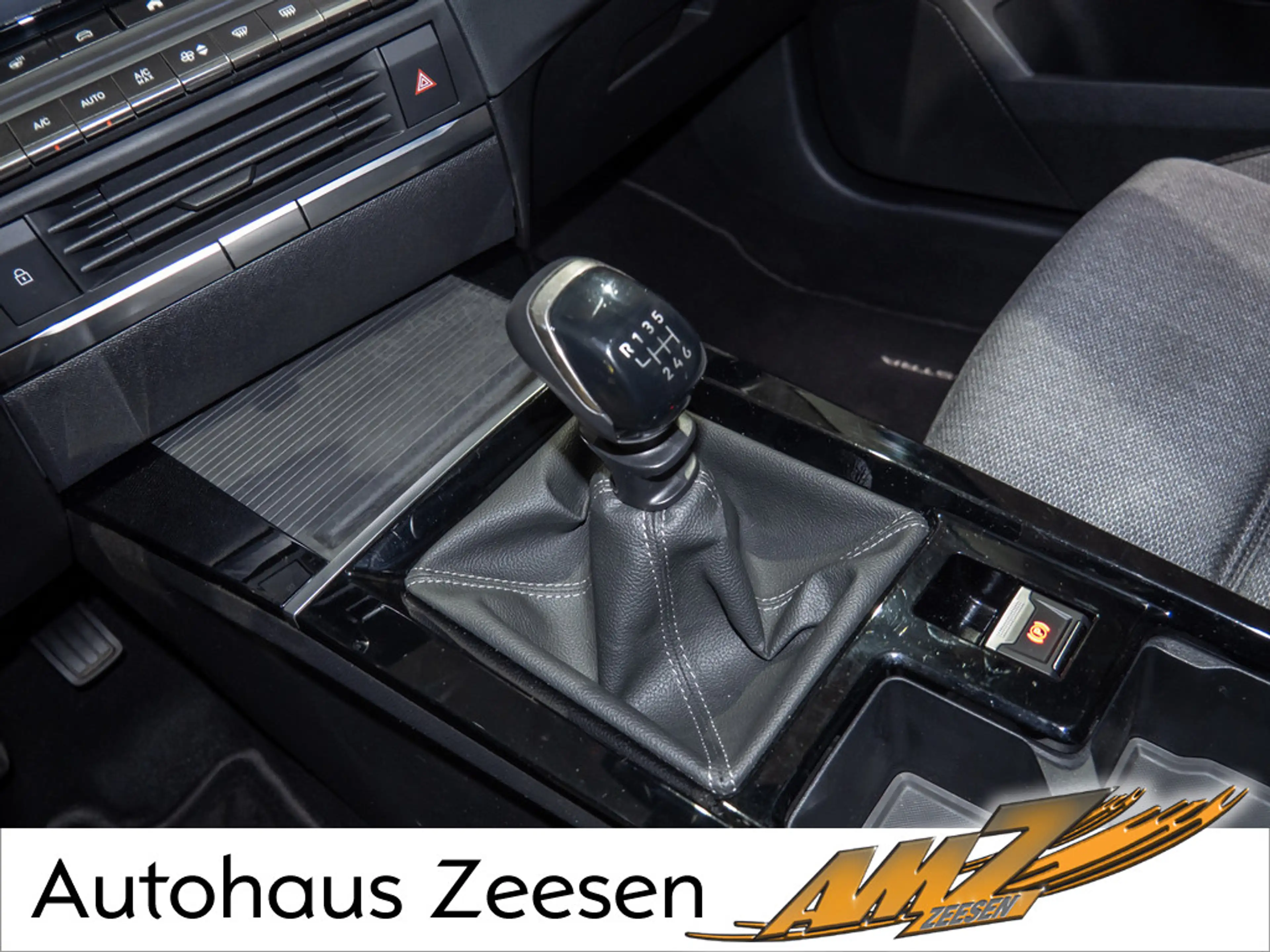 Opel Astra 1.2 Elegance LED NAVI KAMERA PDC ACC — photo 11