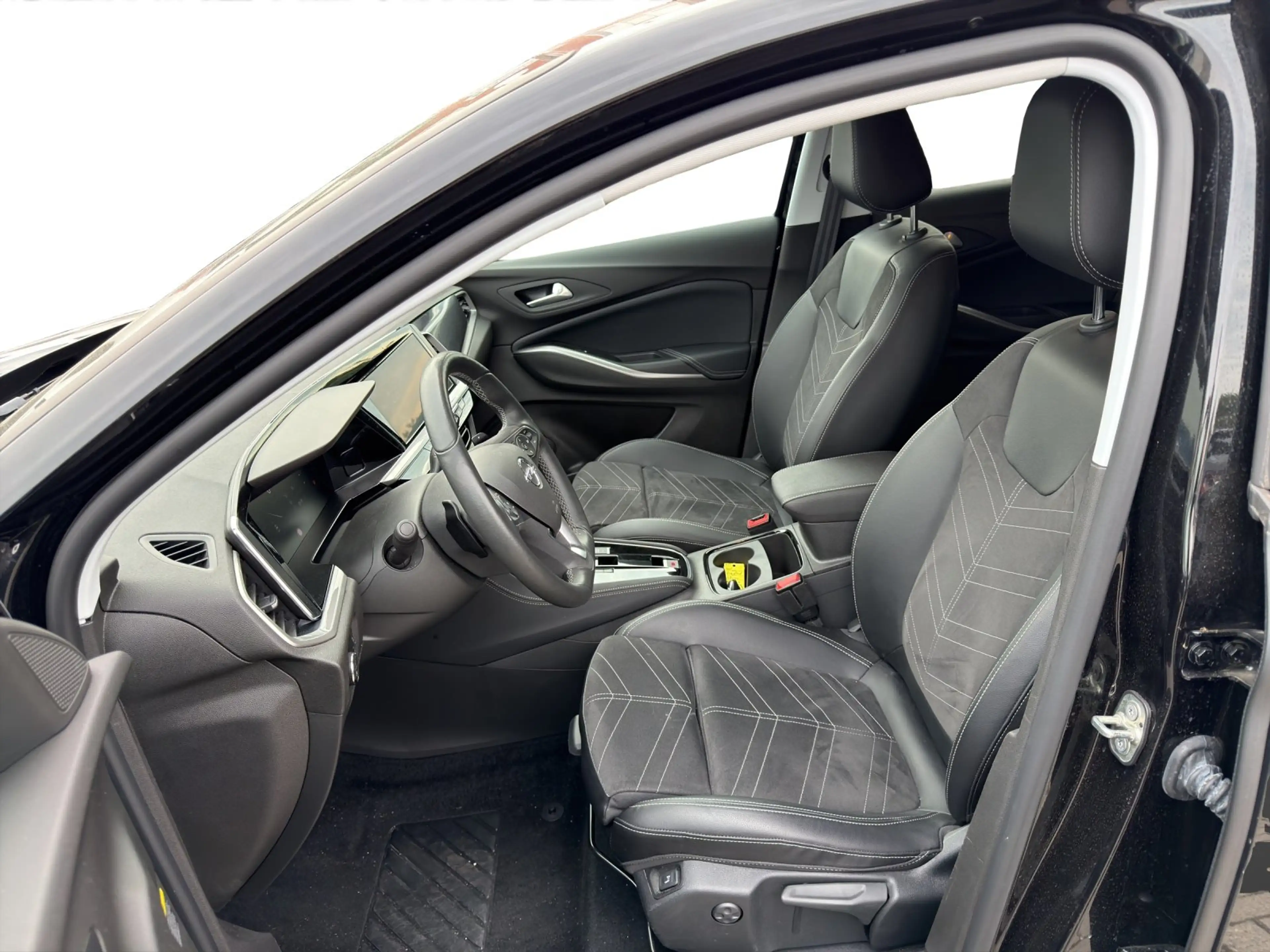 Opel Grandland 1.2 Turbo Elegance 360,AHK,KeyLess,LED — photo 10