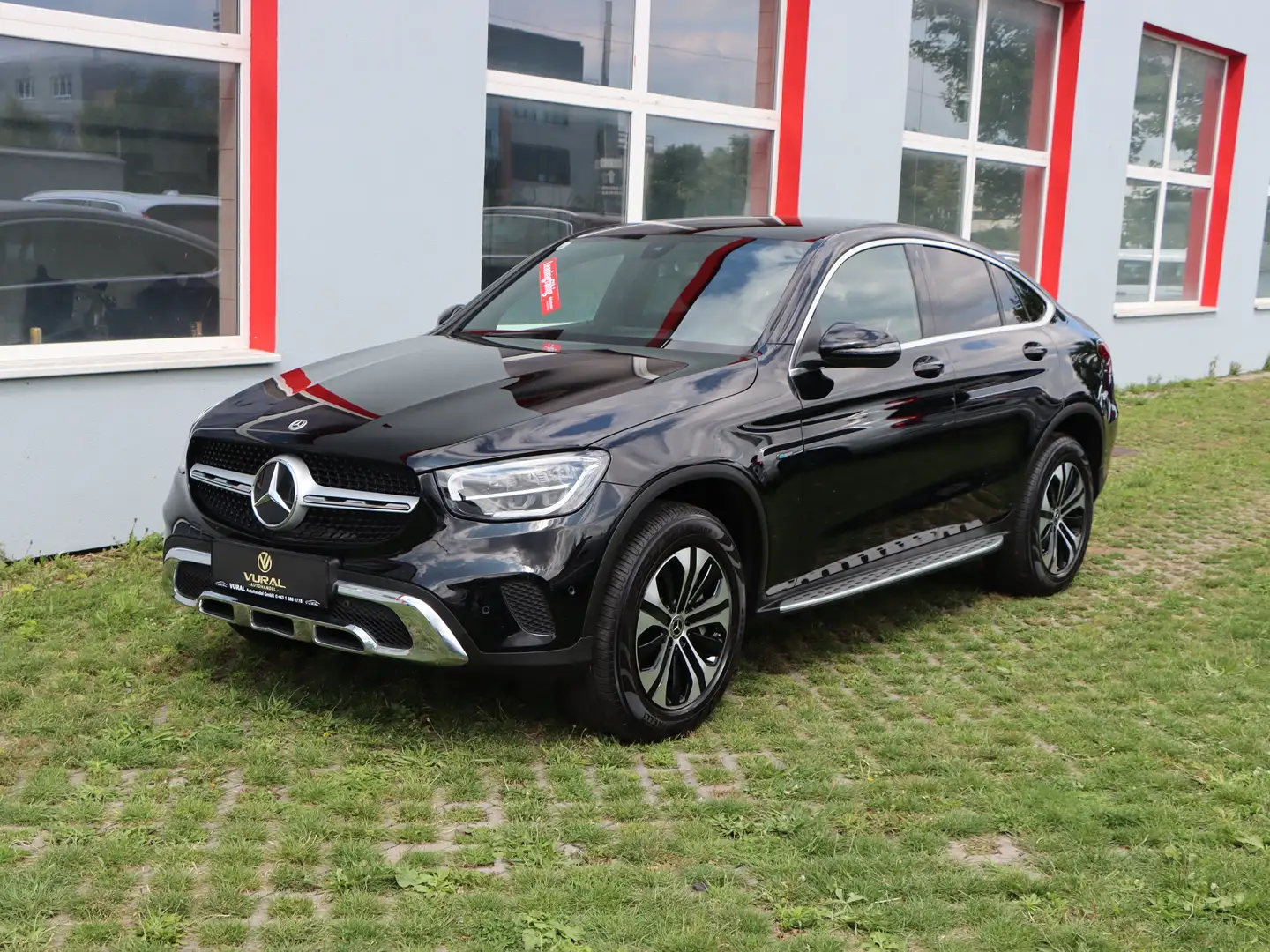 Mercedes-Benz GLC 300 GLC300 de Coupe 4Matic | NAVI | LEDER | LED | 1.Be Noir - 2